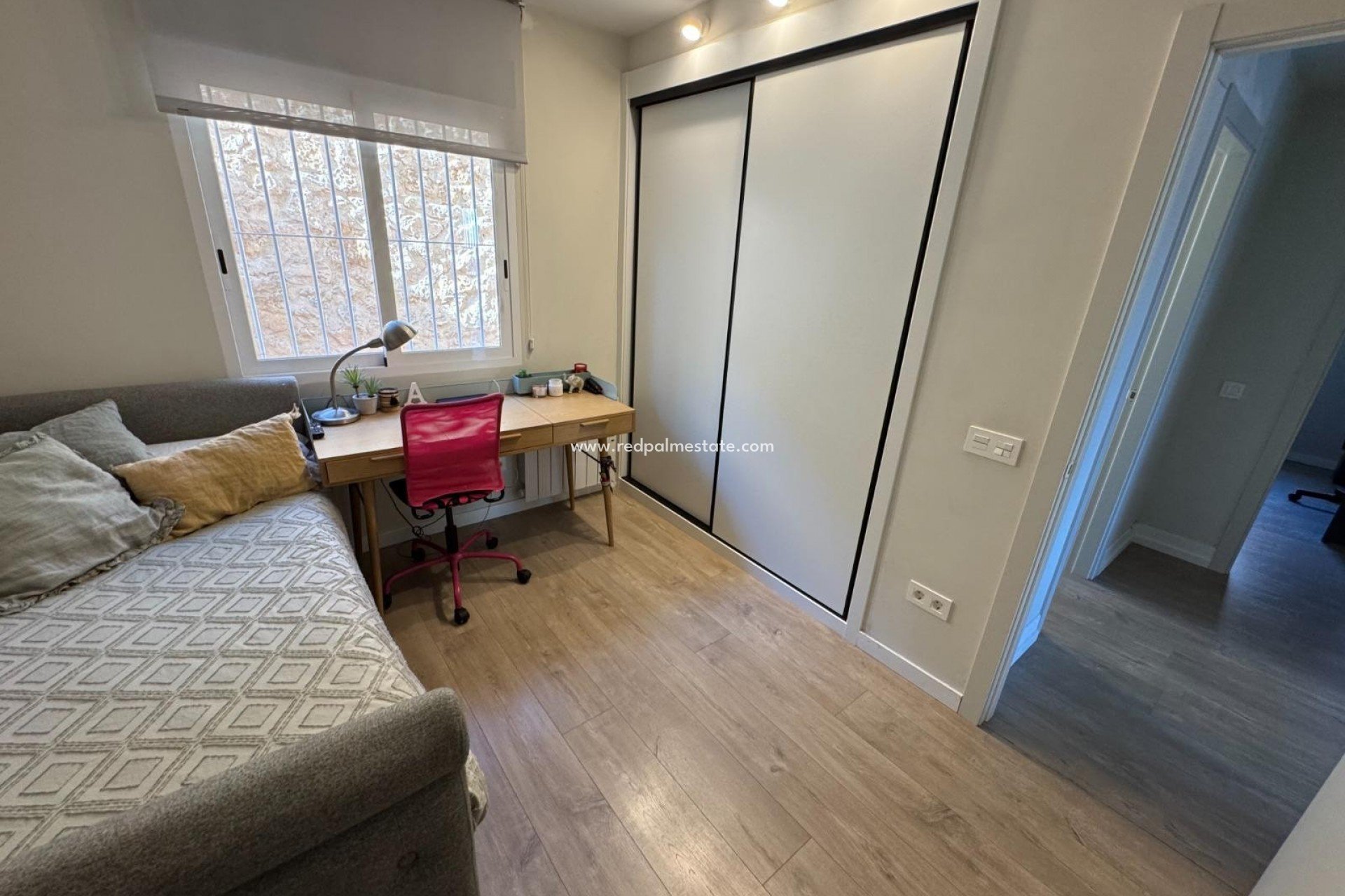 Videresalg - Rekkehus -
Polop