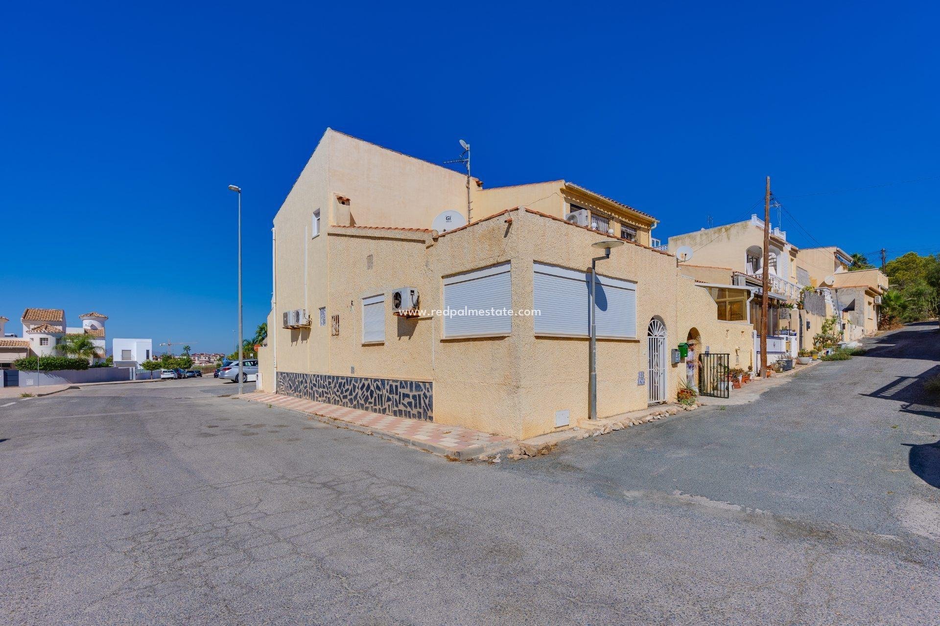 Videresalg - Rekkehus -
San Fulgencio - La Marina