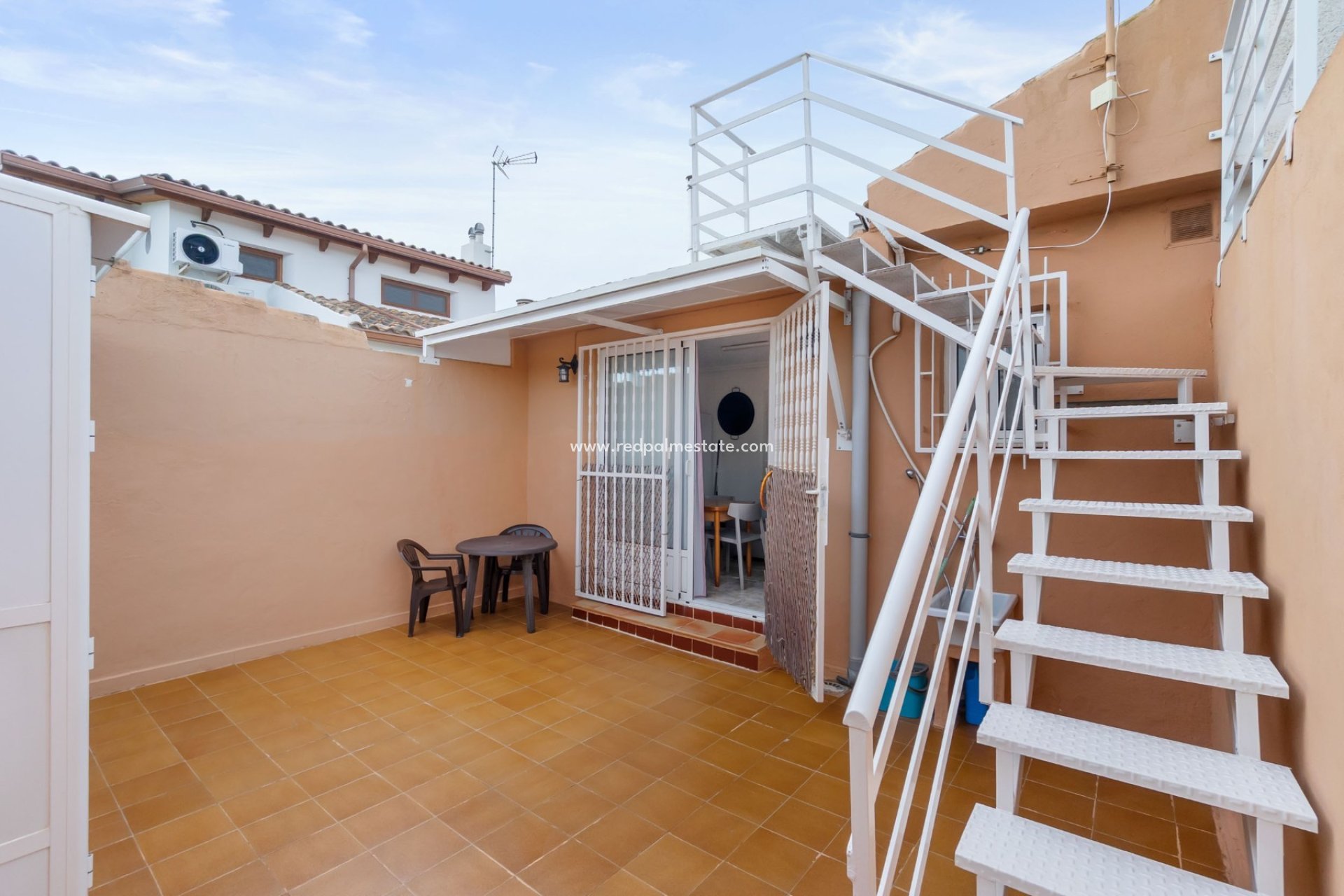 Videresalg - Rekkehus -
San Javier