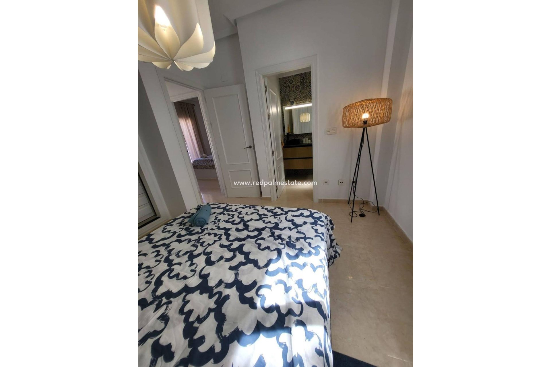 Videresalg - Rekkehus -
San Miguel de Salinas - Ciudad De Las Comunicaciones