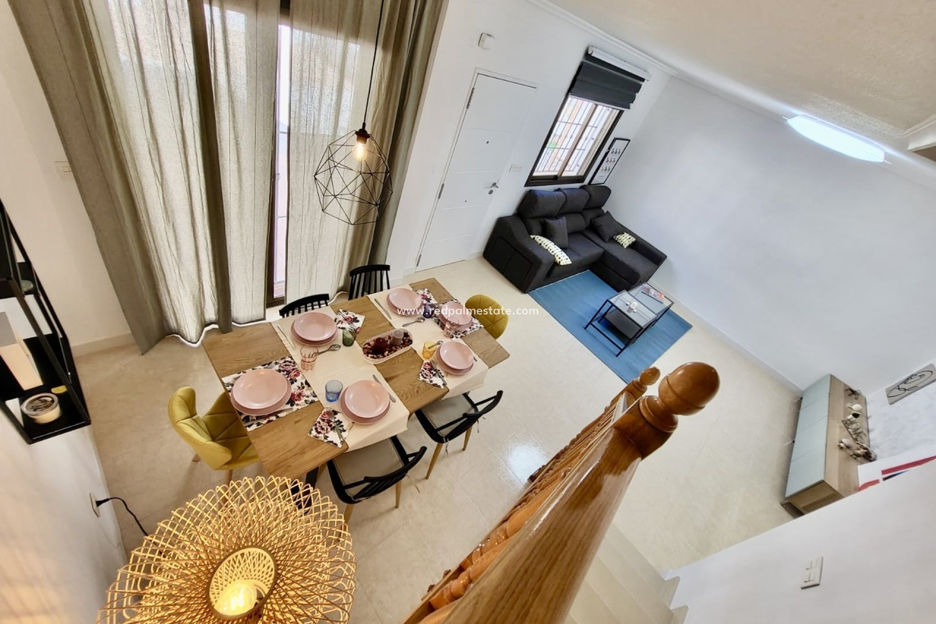 Videresalg - Rekkehus -
San Miguel de Salinas - Inland