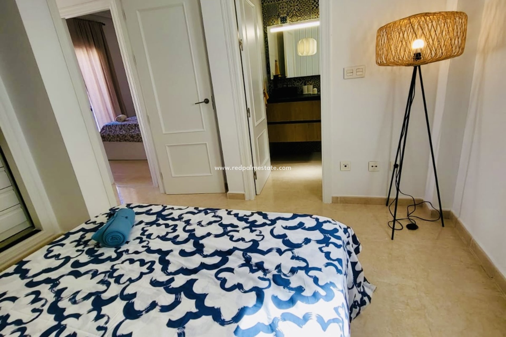 Videresalg - Rekkehus -
San Miguel de Salinas - Inland