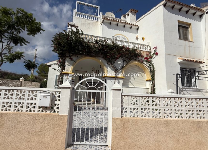 Videresalg - Rekkehus -
San Miguel de Salinas - Inland