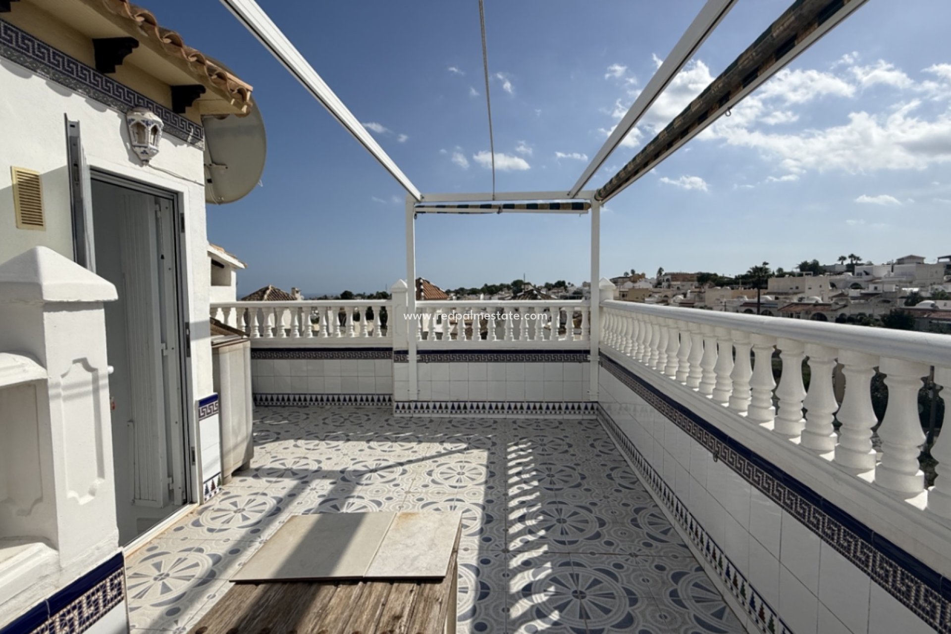 Videresalg - Rekkehus -
San Miguel de Salinas - Inland