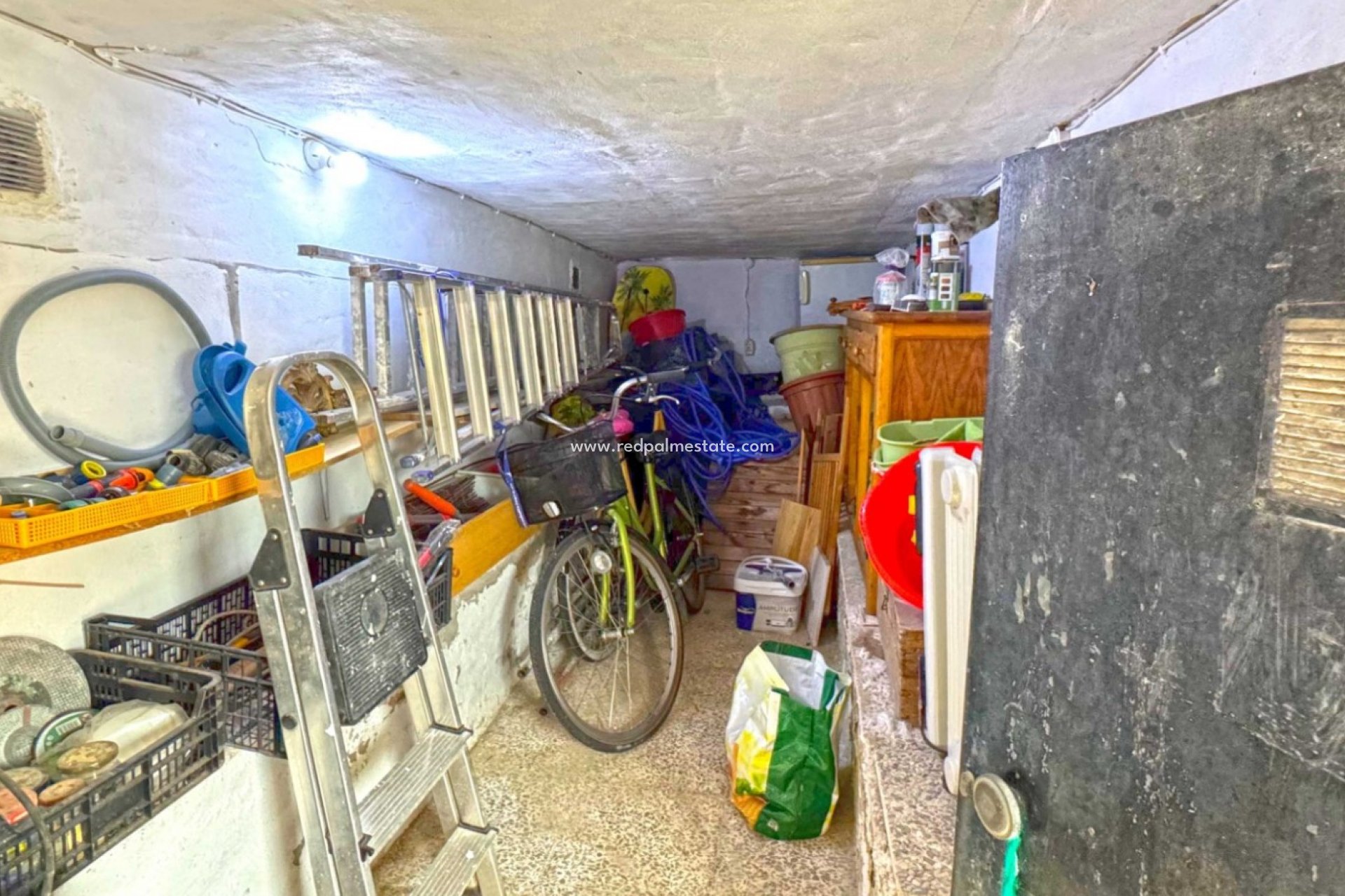 Videresalg - Rekkehus -
San Miguel de Salinas - Inland