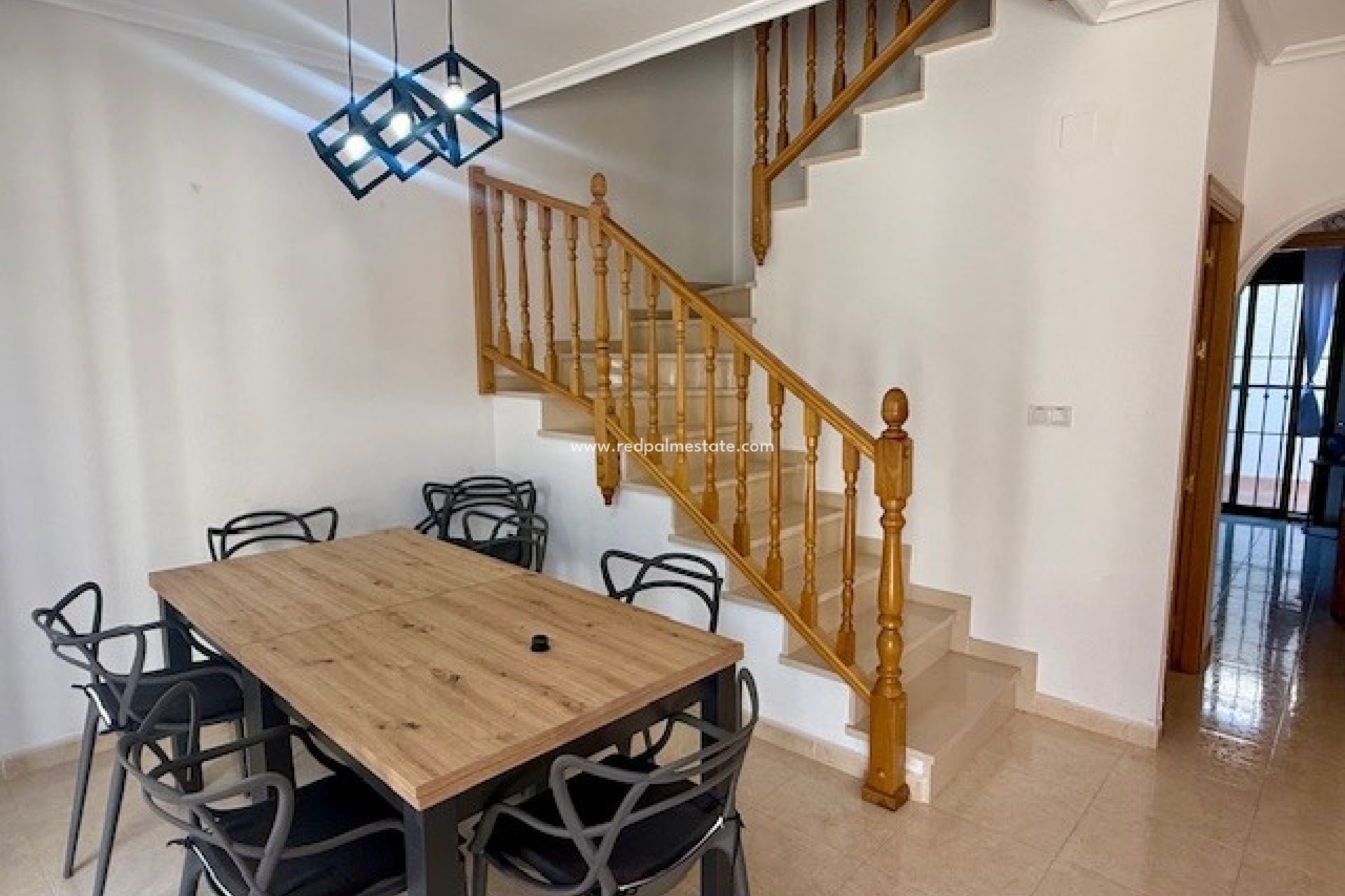 Videresalg - Rekkehus -
San Miguel de Salinas - Inland