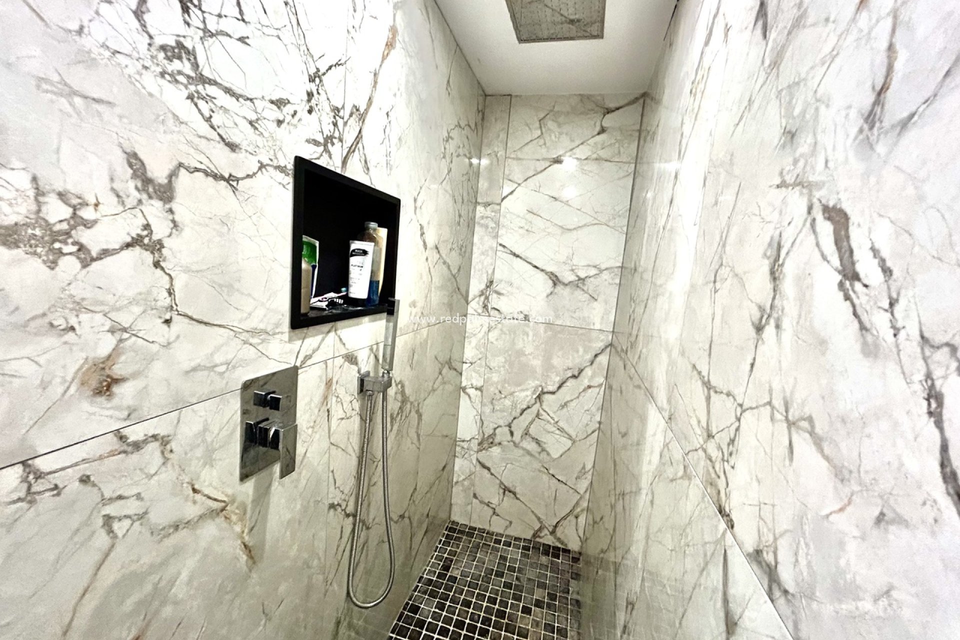 Videresalg - Rekkehus -
San Miguel de Salinas - Inland