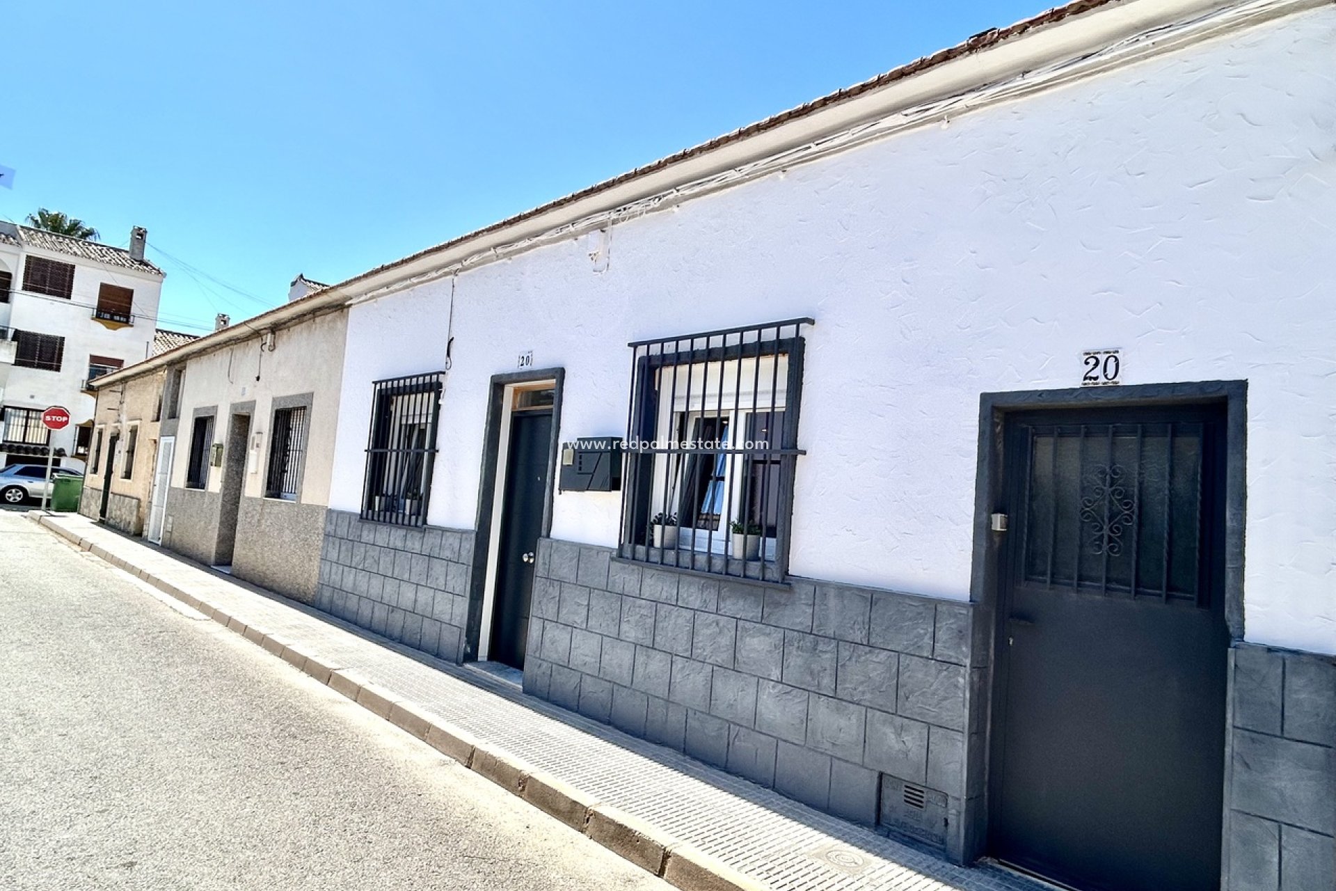 Videresalg - Rekkehus -
San Miguel de Salinas - Inland