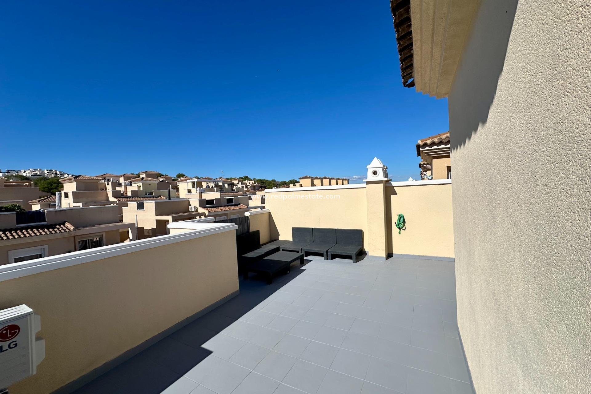 Videresalg - Rekkehus -
San Miguel de Salinas - Residencial Los Flamencos