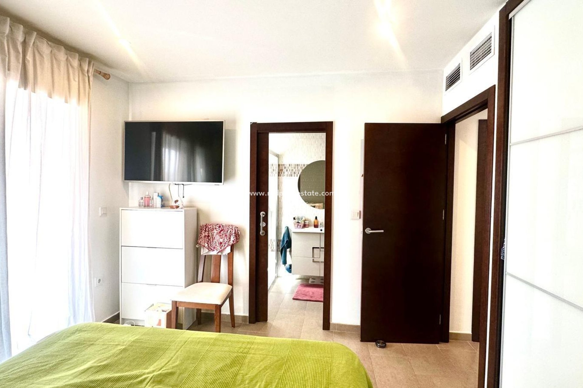 Videresalg - Rekkehus -
Torrevieja - Aguas Nueva