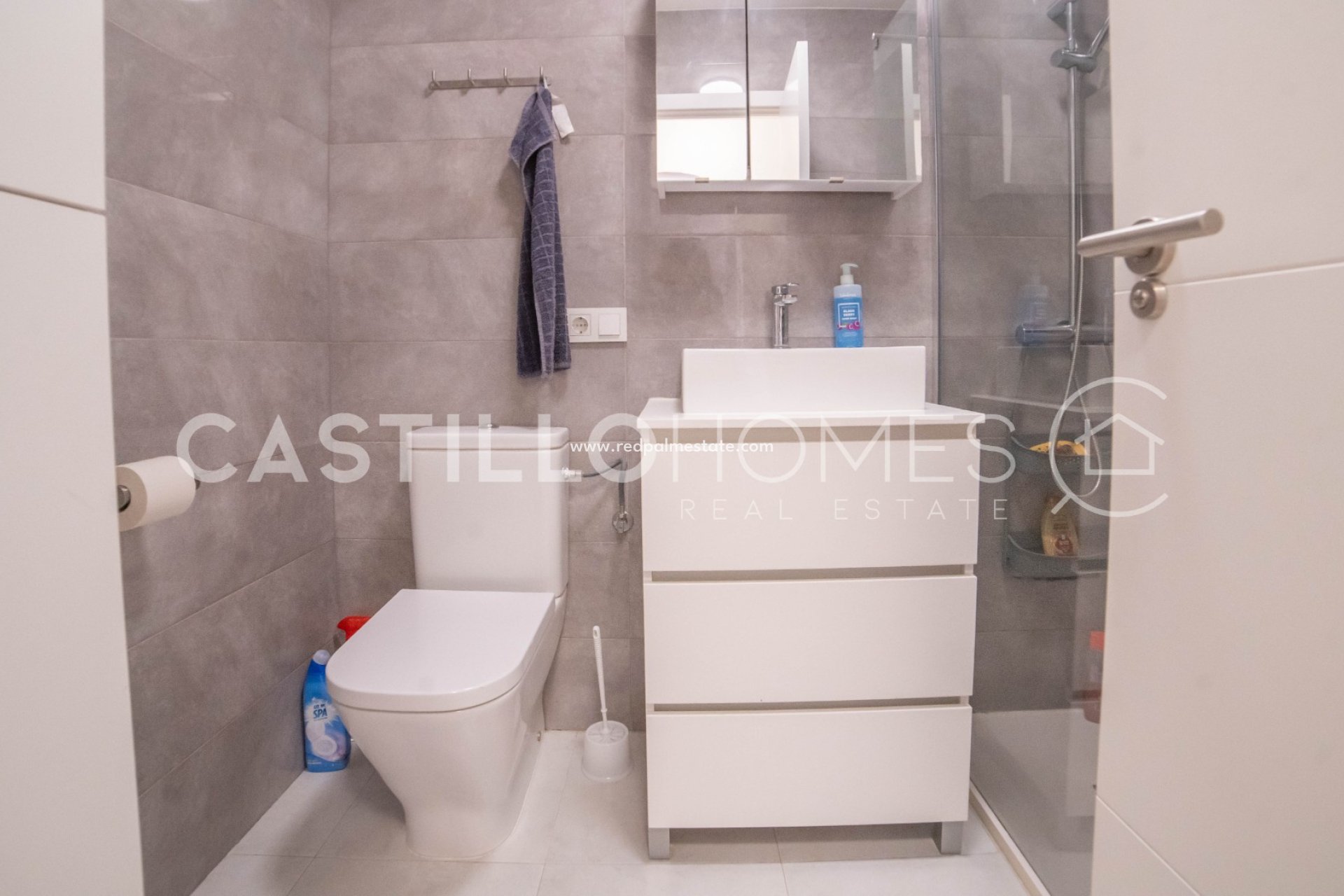 Videresalg - Rekkehus -
Torrevieja - Aguas Nueva