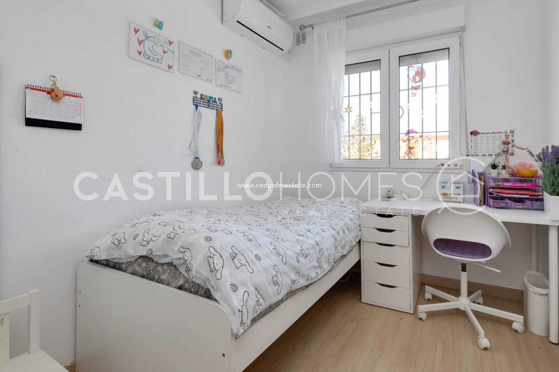 Videresalg - Rekkehus -
Torrevieja - Aguas Nueva