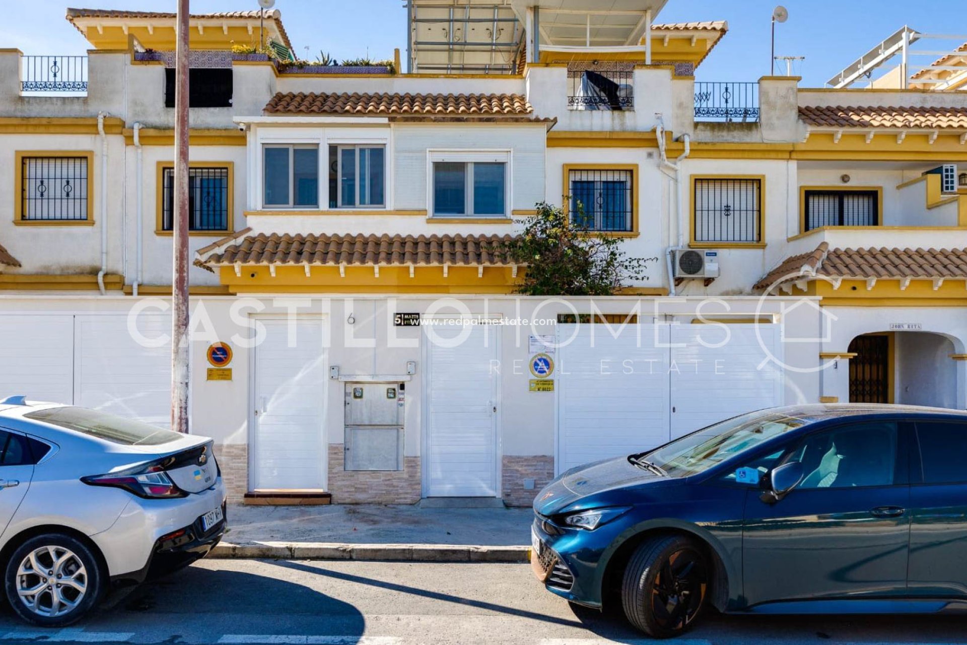 Videresalg - Rekkehus -
Torrevieja - Aguas Nueva