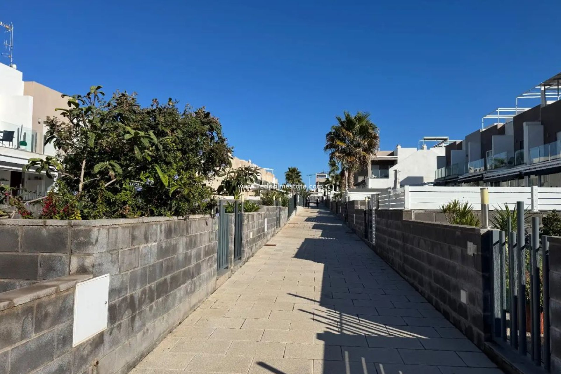Videresalg - Rekkehus -
Torrevieja - Aguas Nuevas