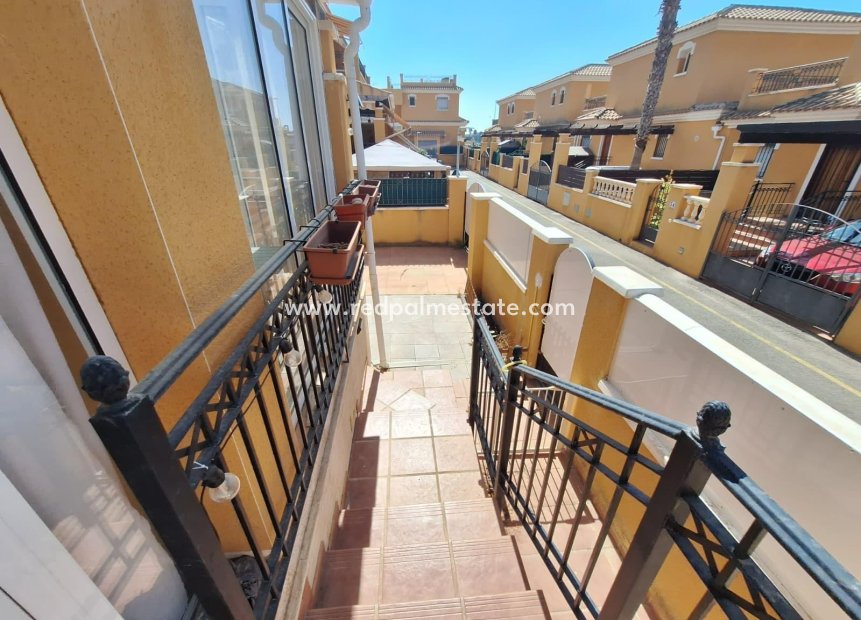 Videresalg - Rekkehus -
Torrevieja - Aguas Nuevas