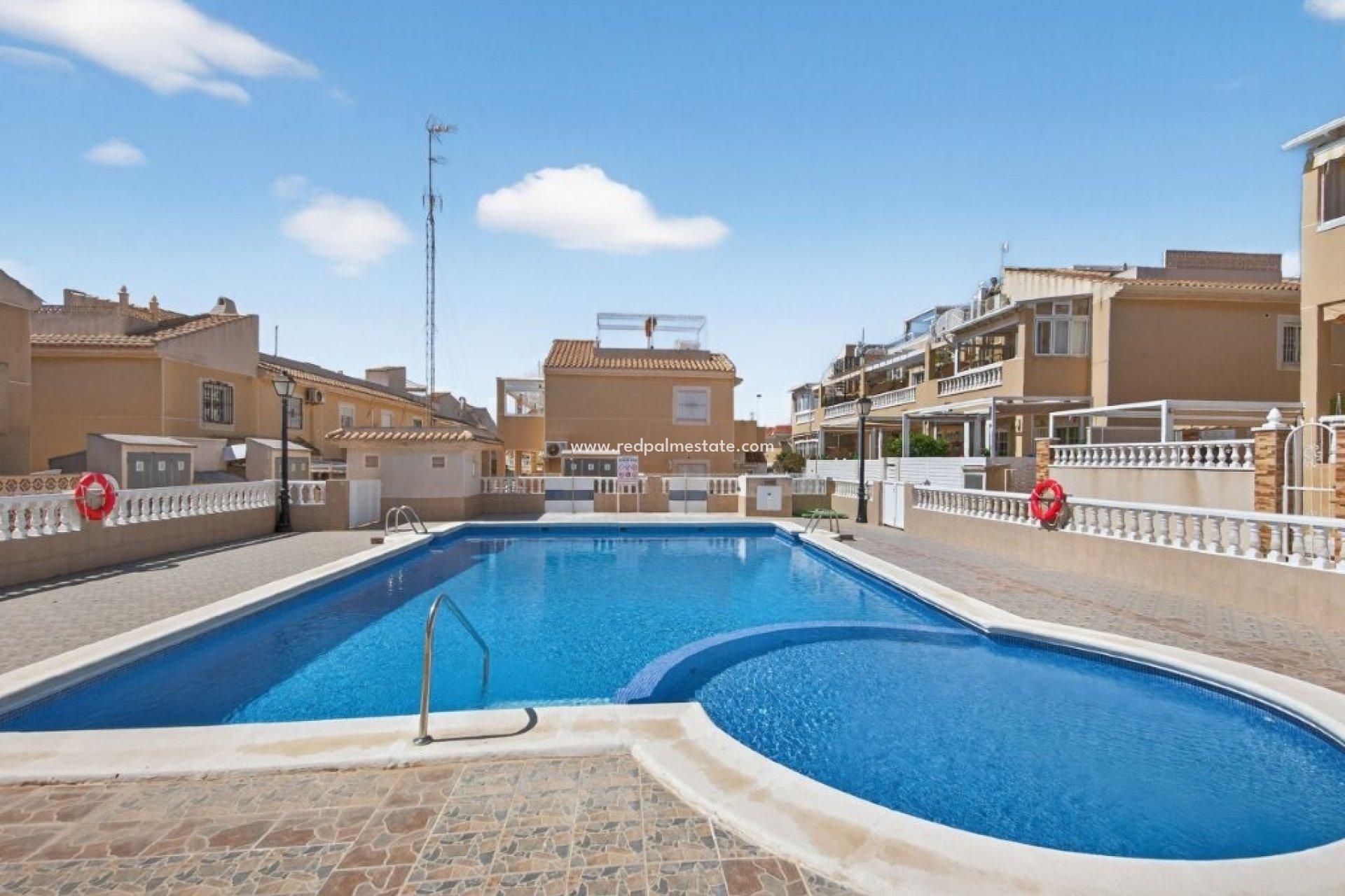 Videresalg - Rekkehus -
Torrevieja - Aguas Nuevas