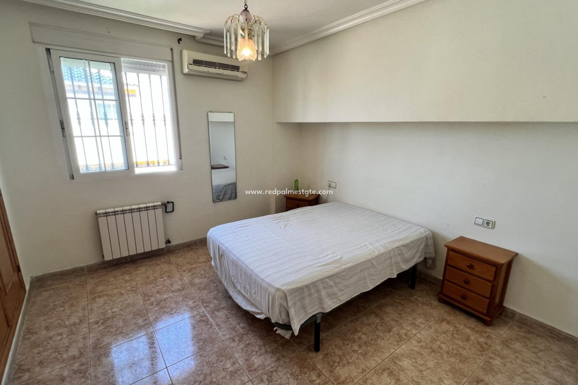 Videresalg - Rekkehus -
Torrevieja - Aguas Nuevas