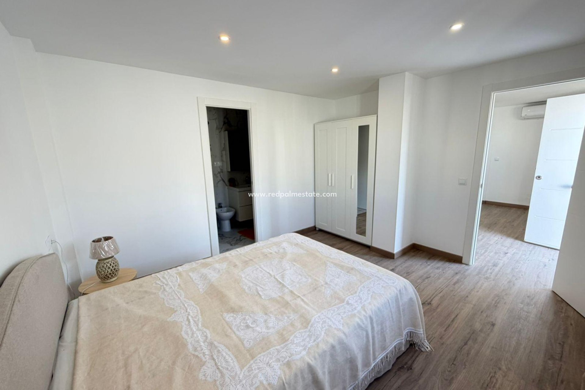 Videresalg - Rekkehus -
Torrevieja - Cabo cervera