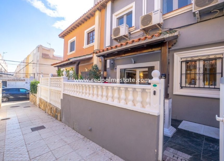 Videresalg - Rekkehus -
Torrevieja - Cabo cervera