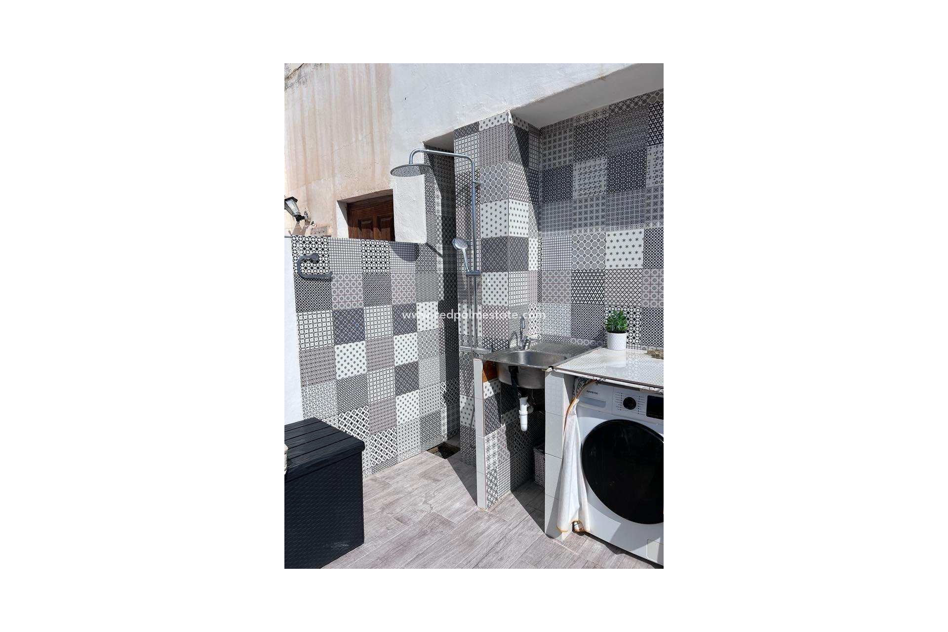 Videresalg - Rekkehus -
Torrevieja - Calas blanca