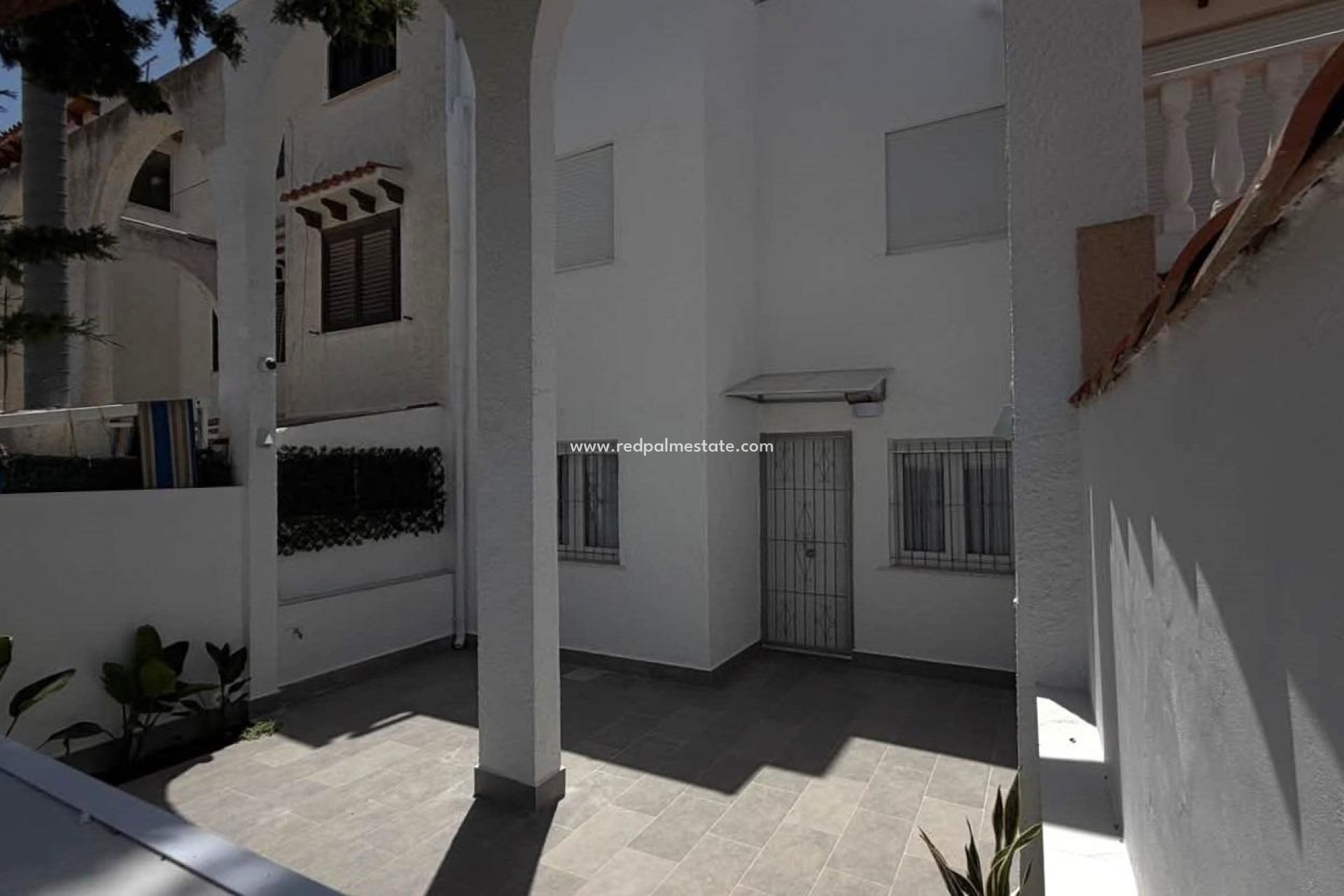 Videresalg - Rekkehus -
Torrevieja - Calas blanca