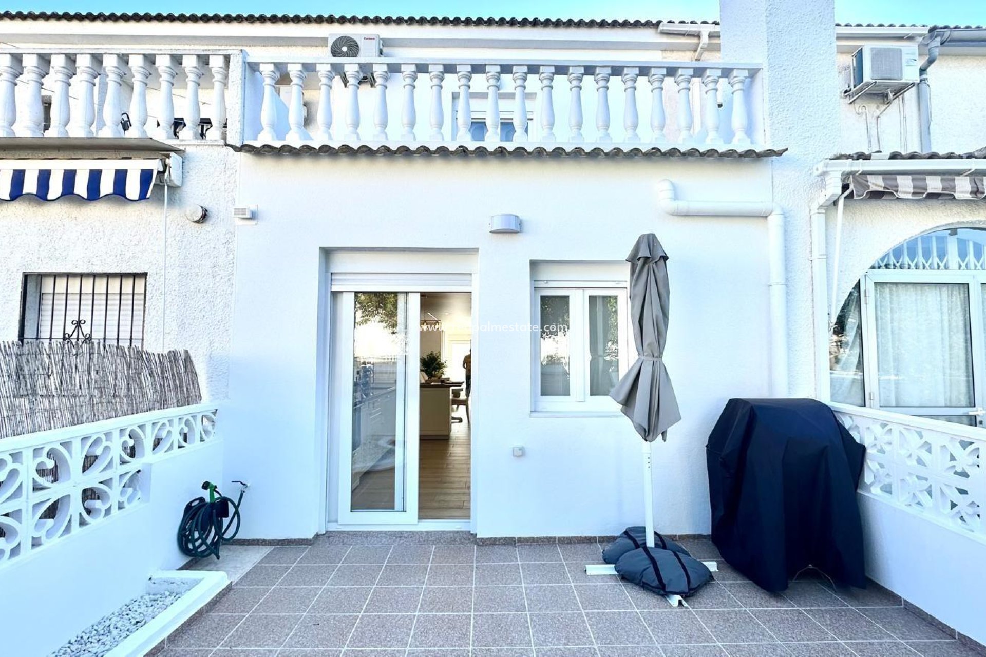 Videresalg - Rekkehus -
Torrevieja - Center