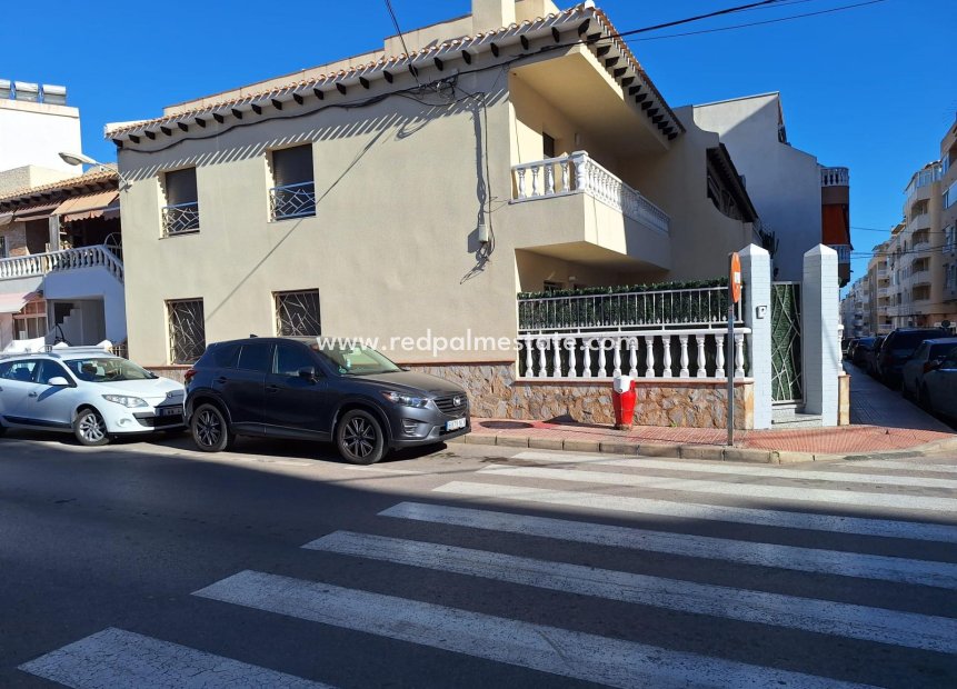 Videresalg - Rekkehus -
Torrevieja - Centro Torrevieja
