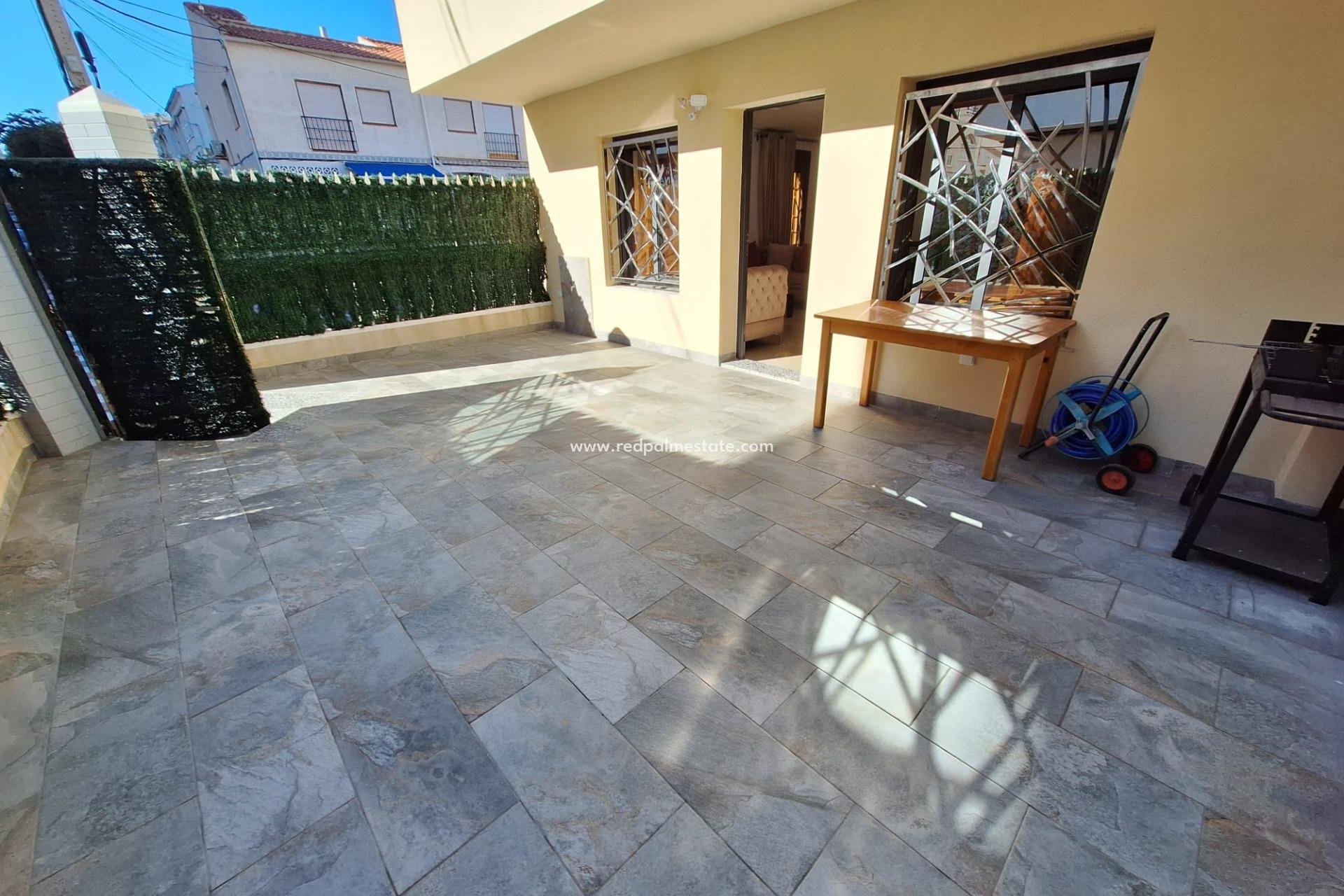 Videresalg - Rekkehus -
Torrevieja - Centro Torrevieja