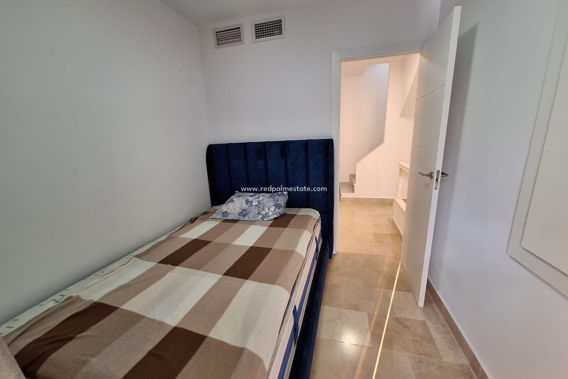 Videresalg - Rekkehus -
Torrevieja - Centro Torrevieja