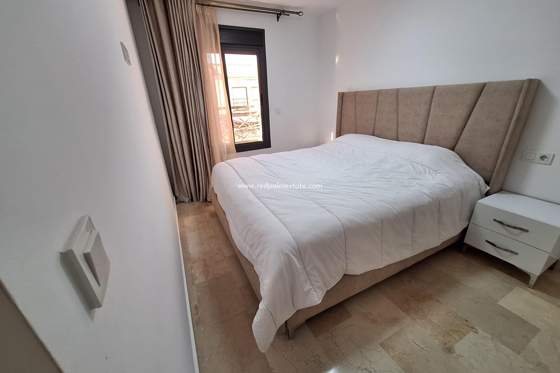 Videresalg - Rekkehus -
Torrevieja - Centro Torrevieja