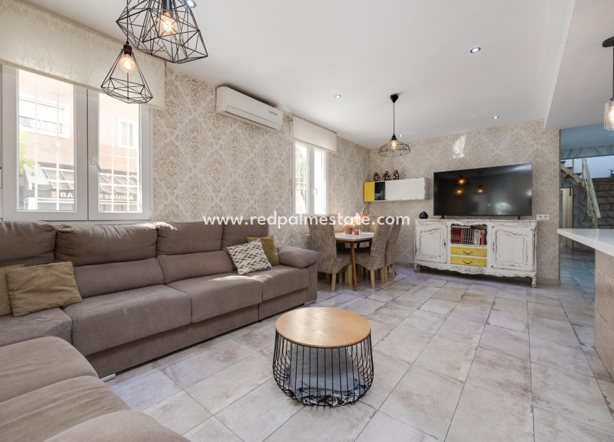 Videresalg - Rekkehus -
Torrevieja - Centro Torrevieja