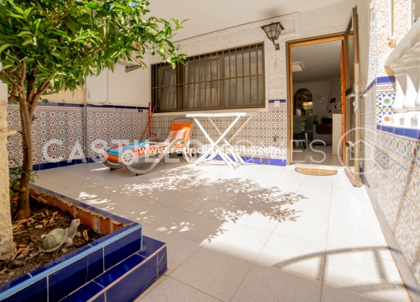 Videresalg - Rekkehus -
Torrevieja - La Mata