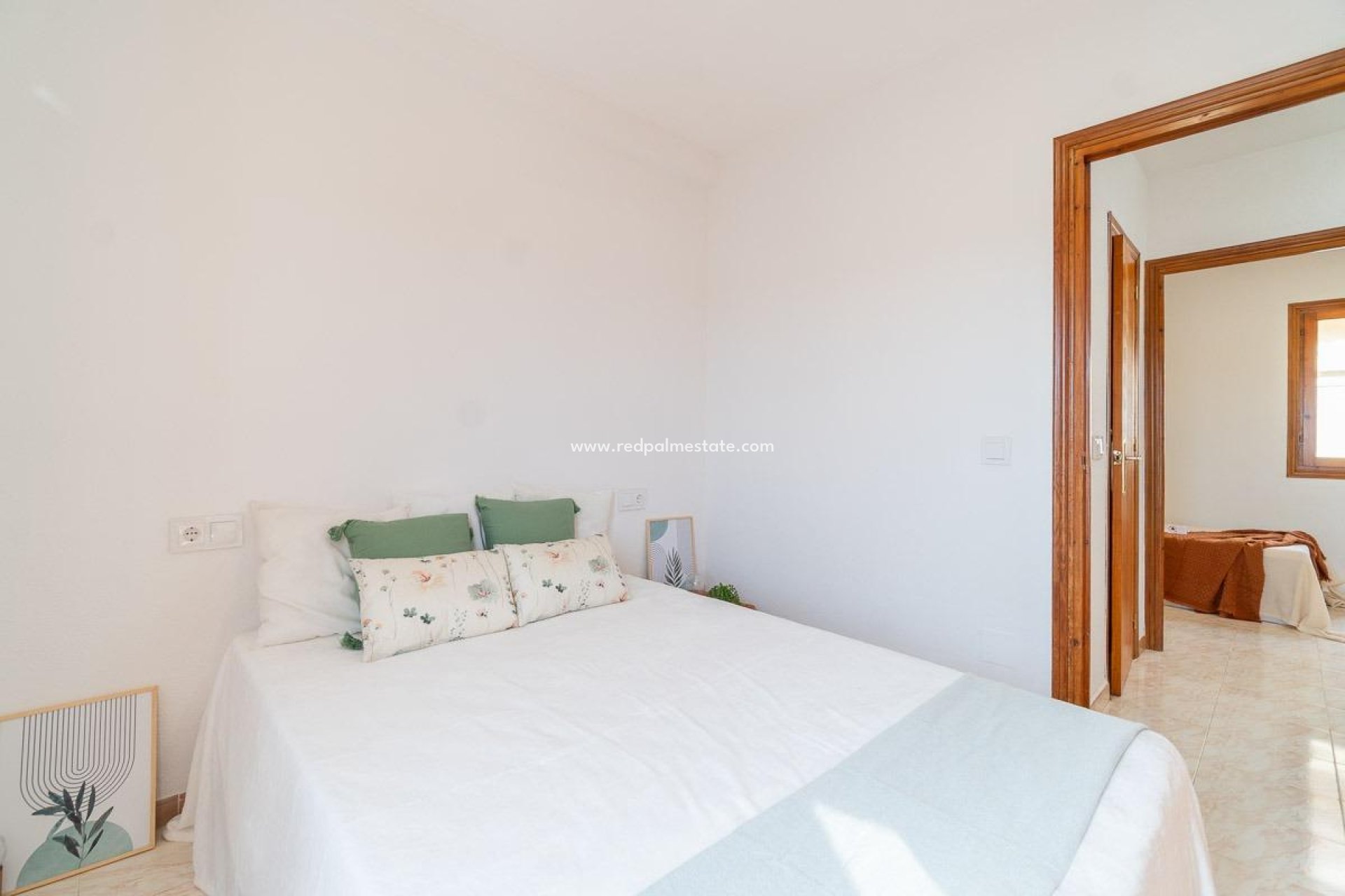 Videresalg - Rekkehus -
Torrevieja - La Siesta - El Salado - Torreta