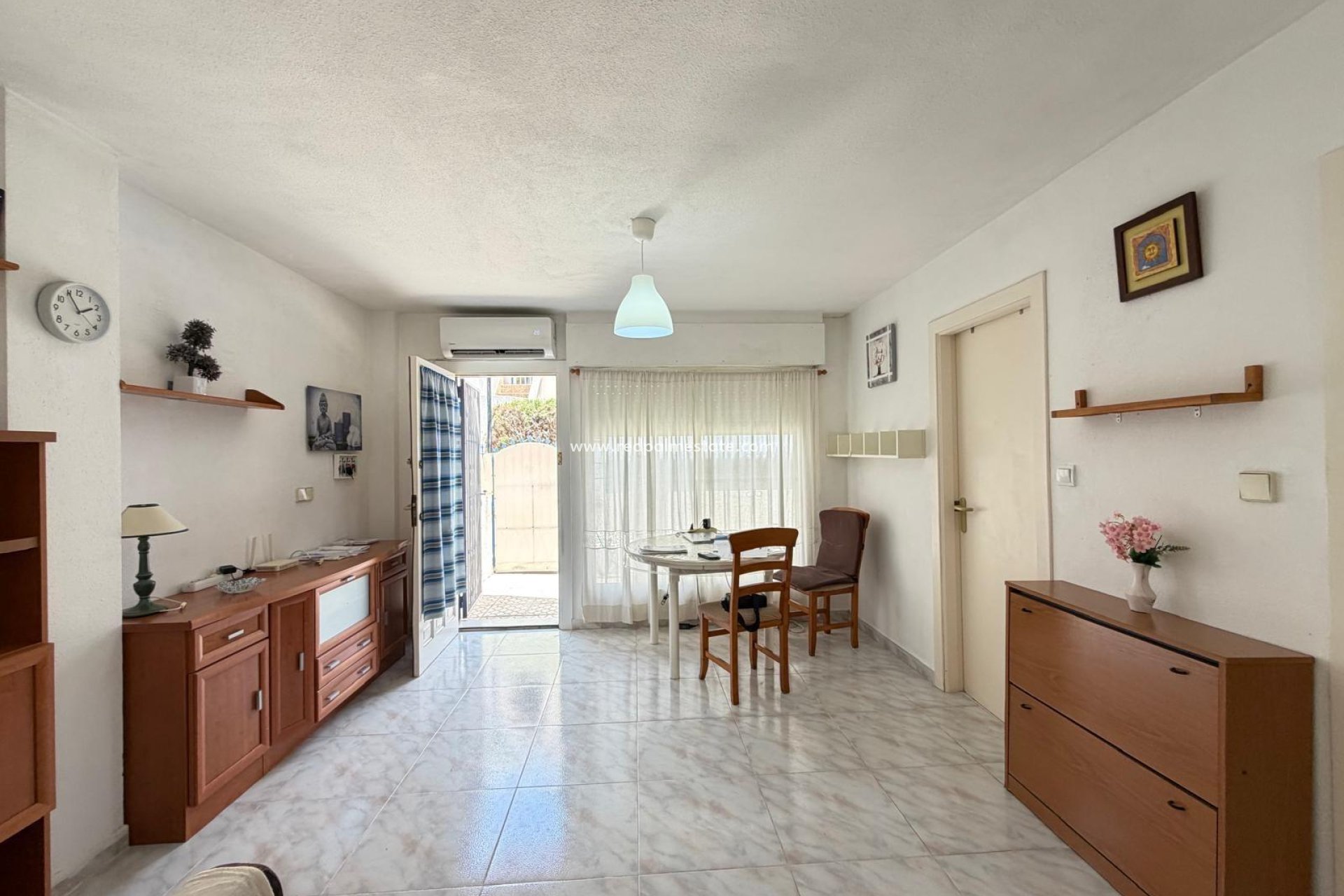 Videresalg - Rekkehus -
Torrevieja - La Siesta - El Salado -  Torreta