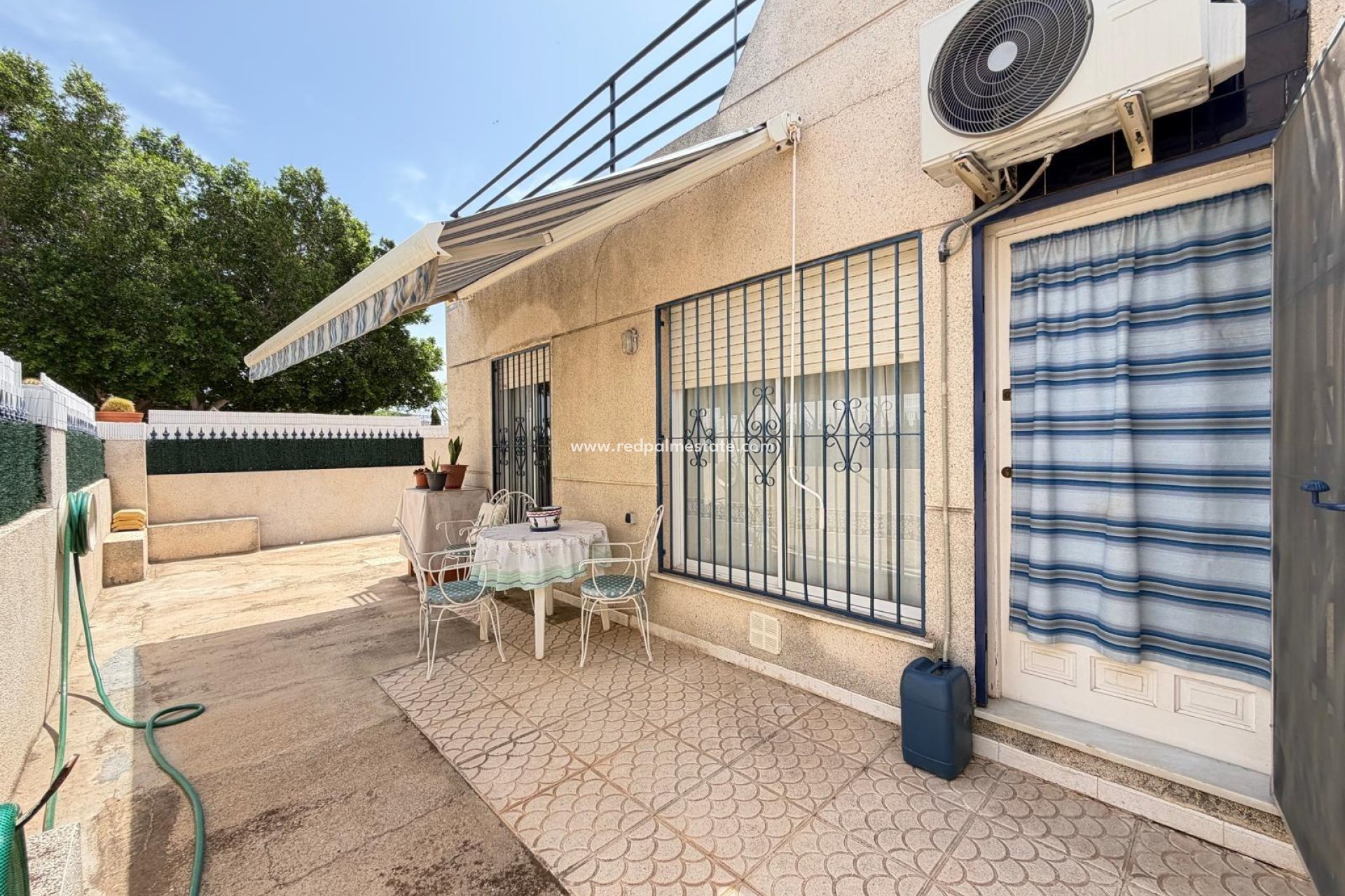 Videresalg - Rekkehus -
Torrevieja - La Siesta - El Salado -  Torreta