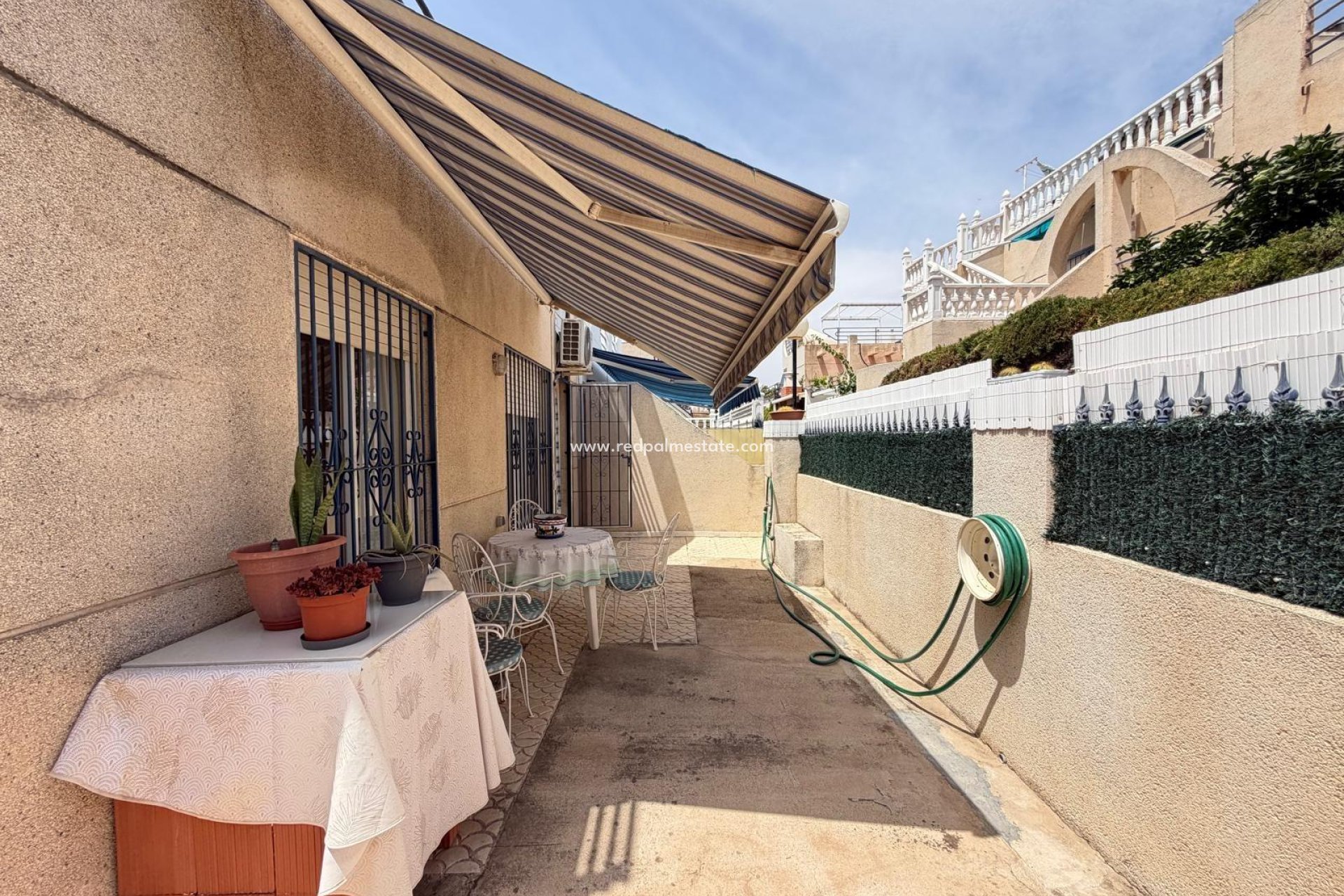 Videresalg - Rekkehus -
Torrevieja - La Siesta - El Salado -  Torreta