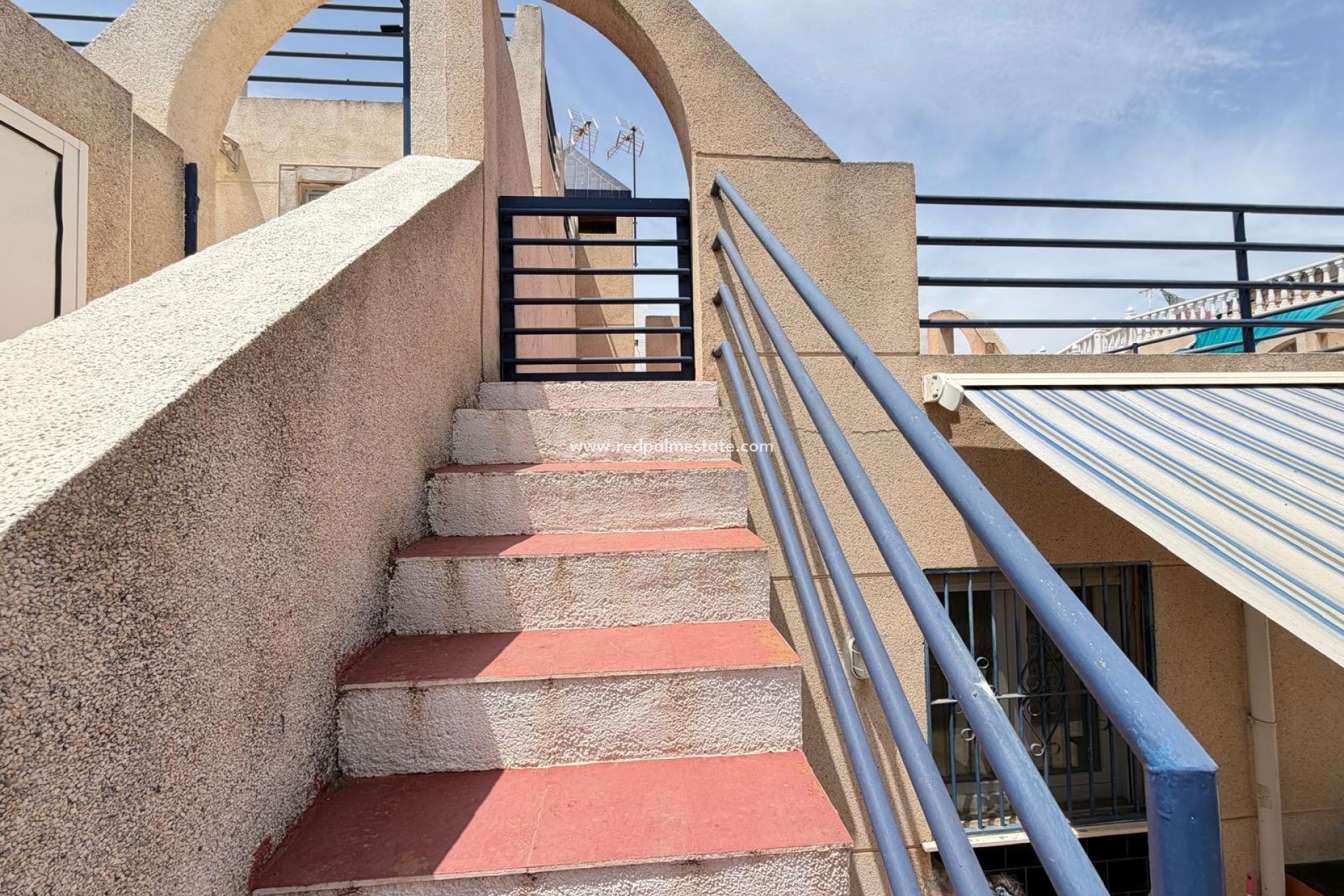 Videresalg - Rekkehus -
Torrevieja - La Siesta - El Salado -  Torreta