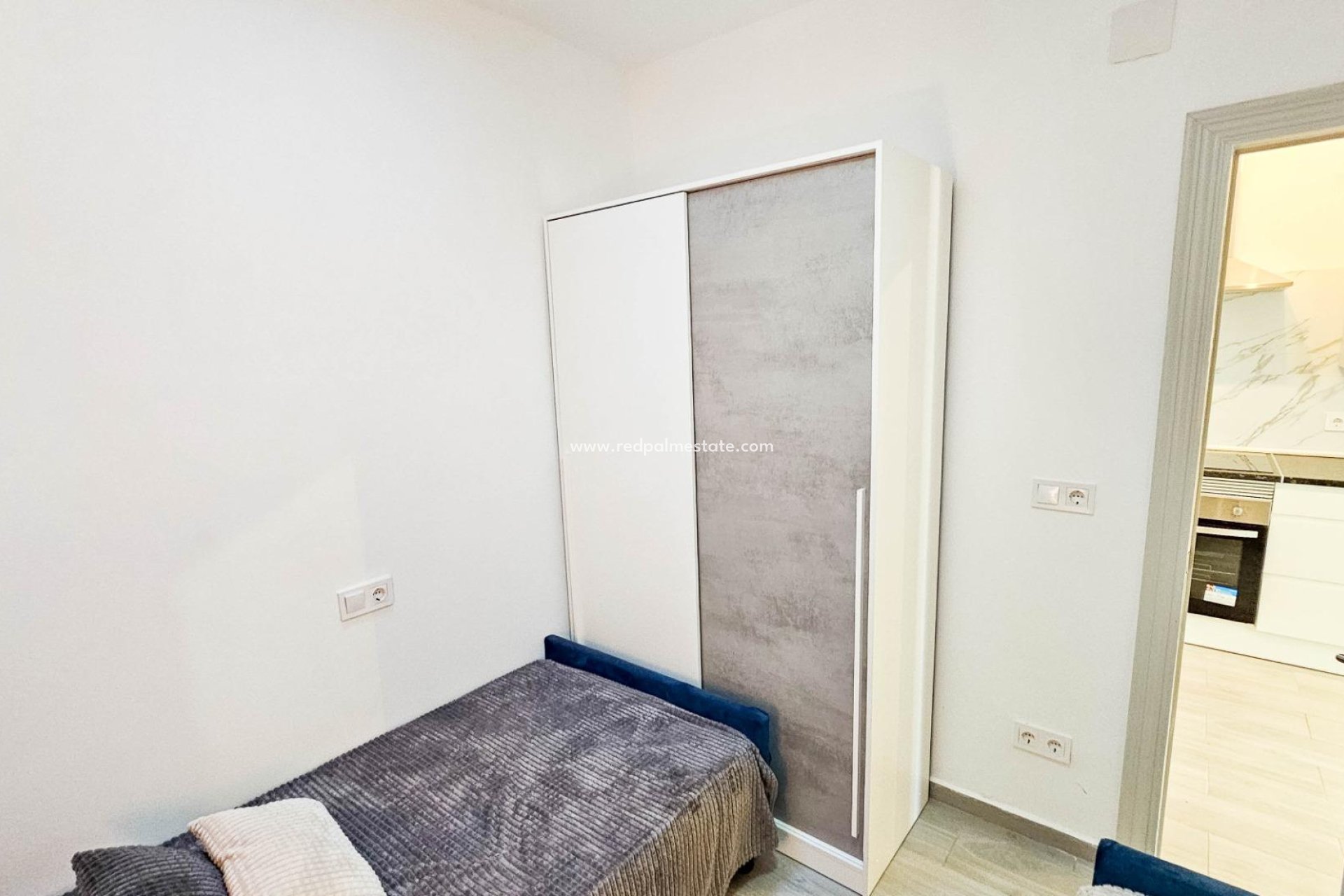 Videresalg - Rekkehus -
Torrevieja - La Siesta - El Salado -  Torreta
