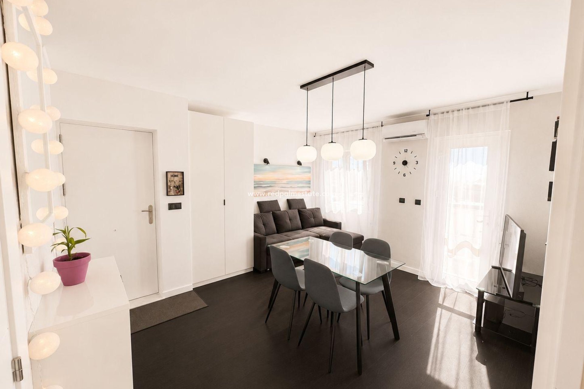 Videresalg - Rekkehus -
Torrevieja - La Siesta - El Salado -  Torreta