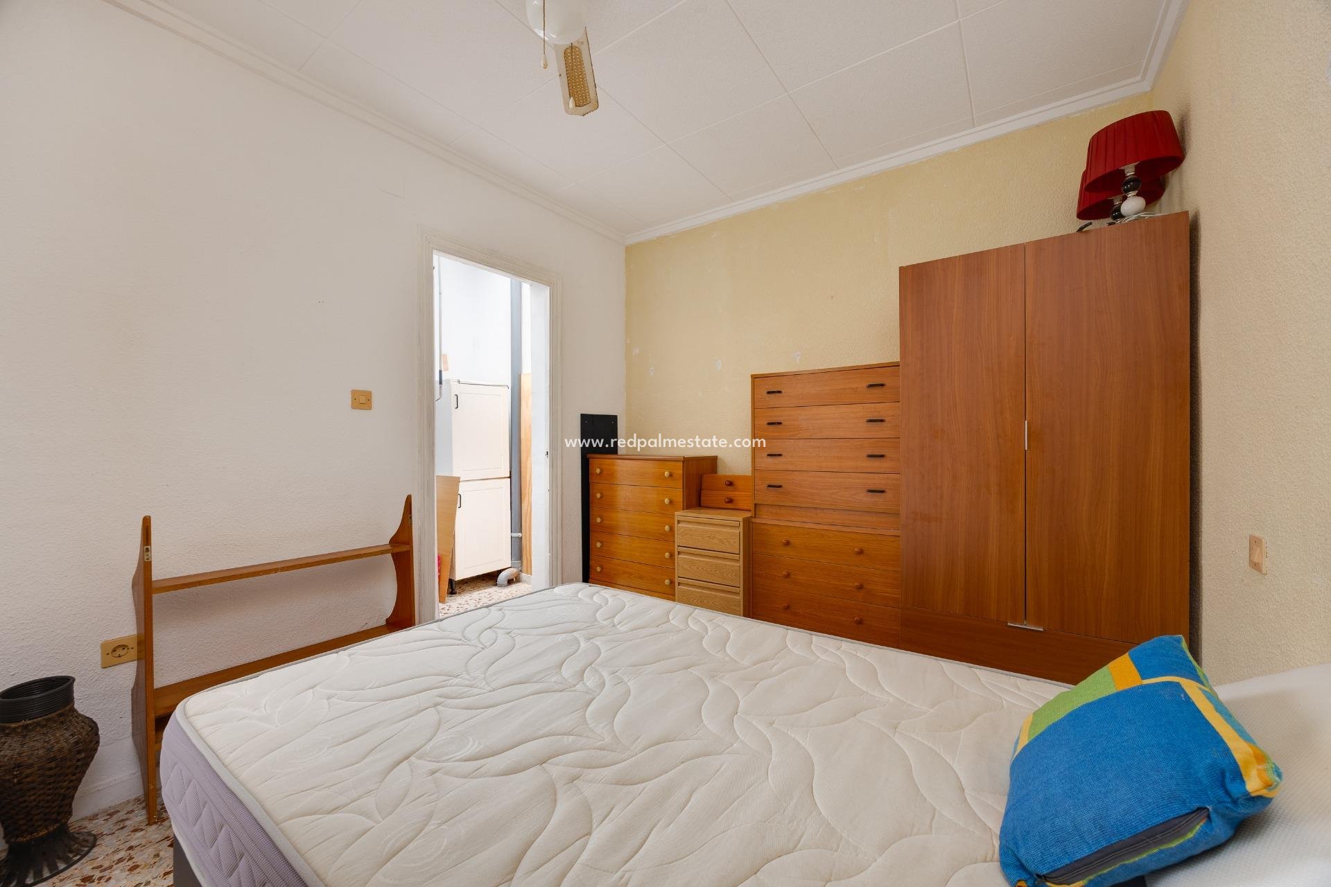 Videresalg - Rekkehus -
Torrevieja - La Siesta - El Salado - Torreta