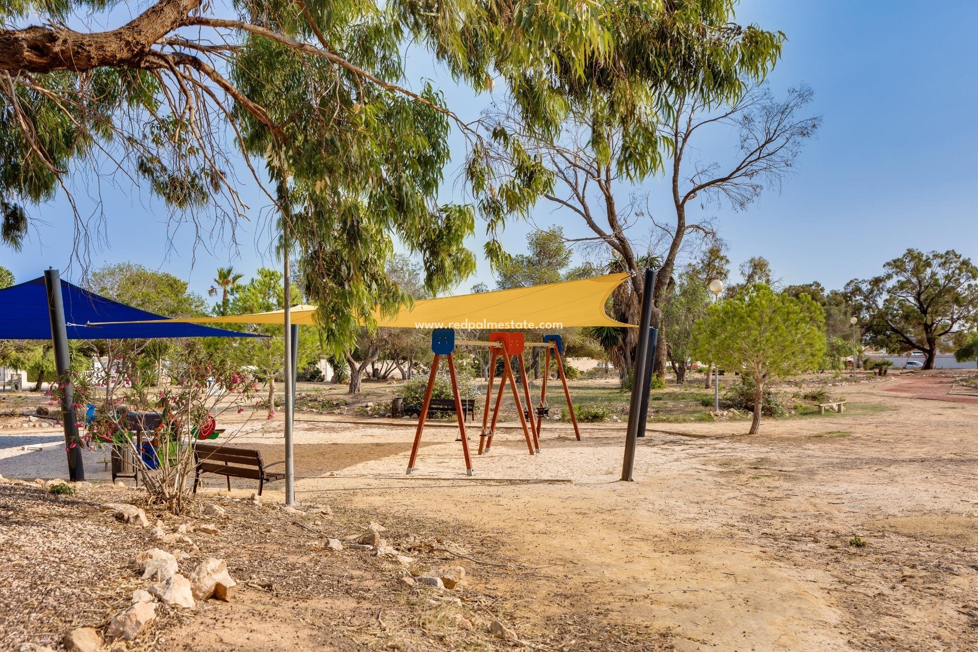 Videresalg - Rekkehus -
Torrevieja - La Siesta - El Salado - Torreta