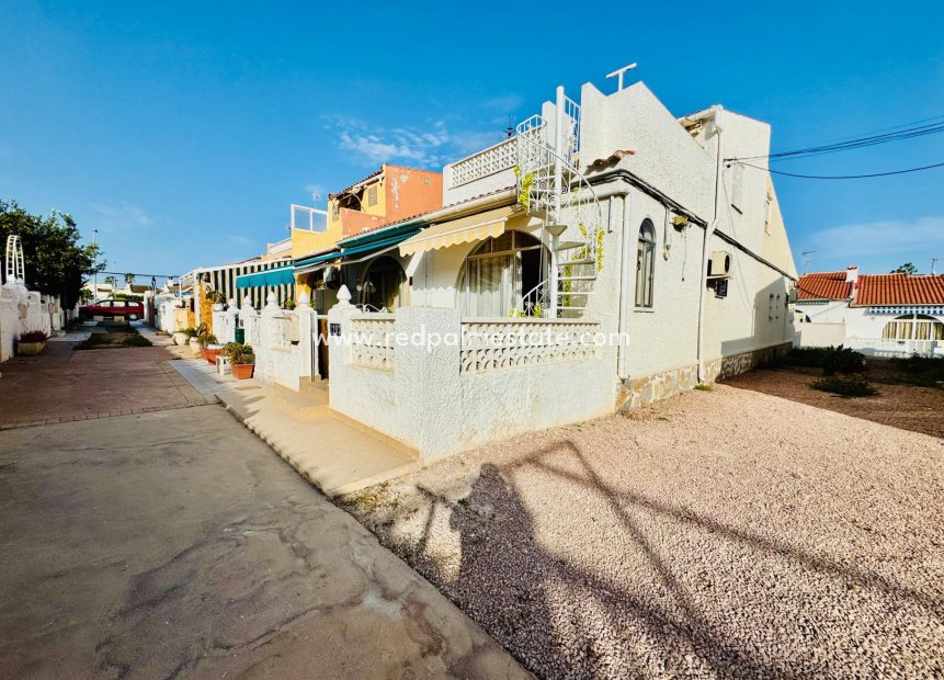 Videresalg - Rekkehus -
Torrevieja - La Siesta - El Salado - Torreta