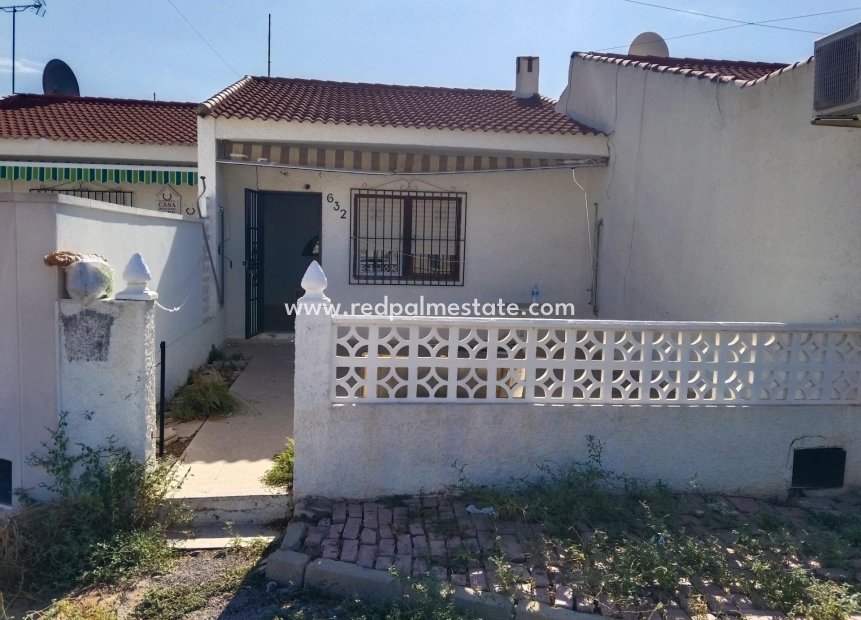 Videresalg - Rekkehus -
Torrevieja - La Siesta - El Salado - Torreta