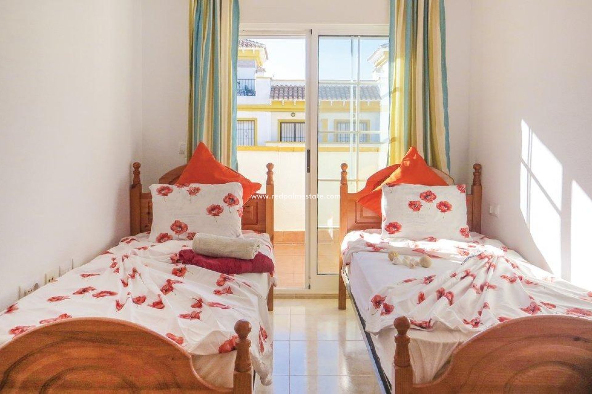 Videresalg - Rekkehus -
Torrevieja - La Siesta - El Salado -  Torreta