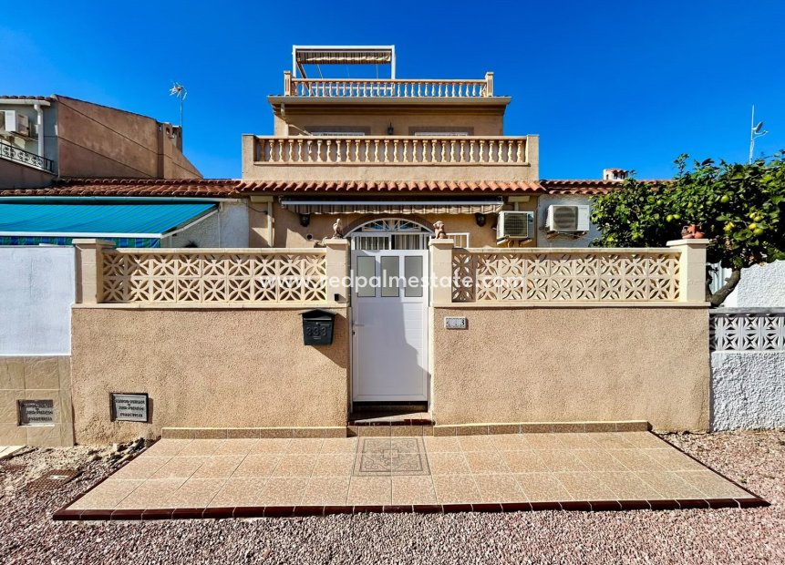 Videresalg - Rekkehus -
Torrevieja - La Siesta - El Salado - Torreta