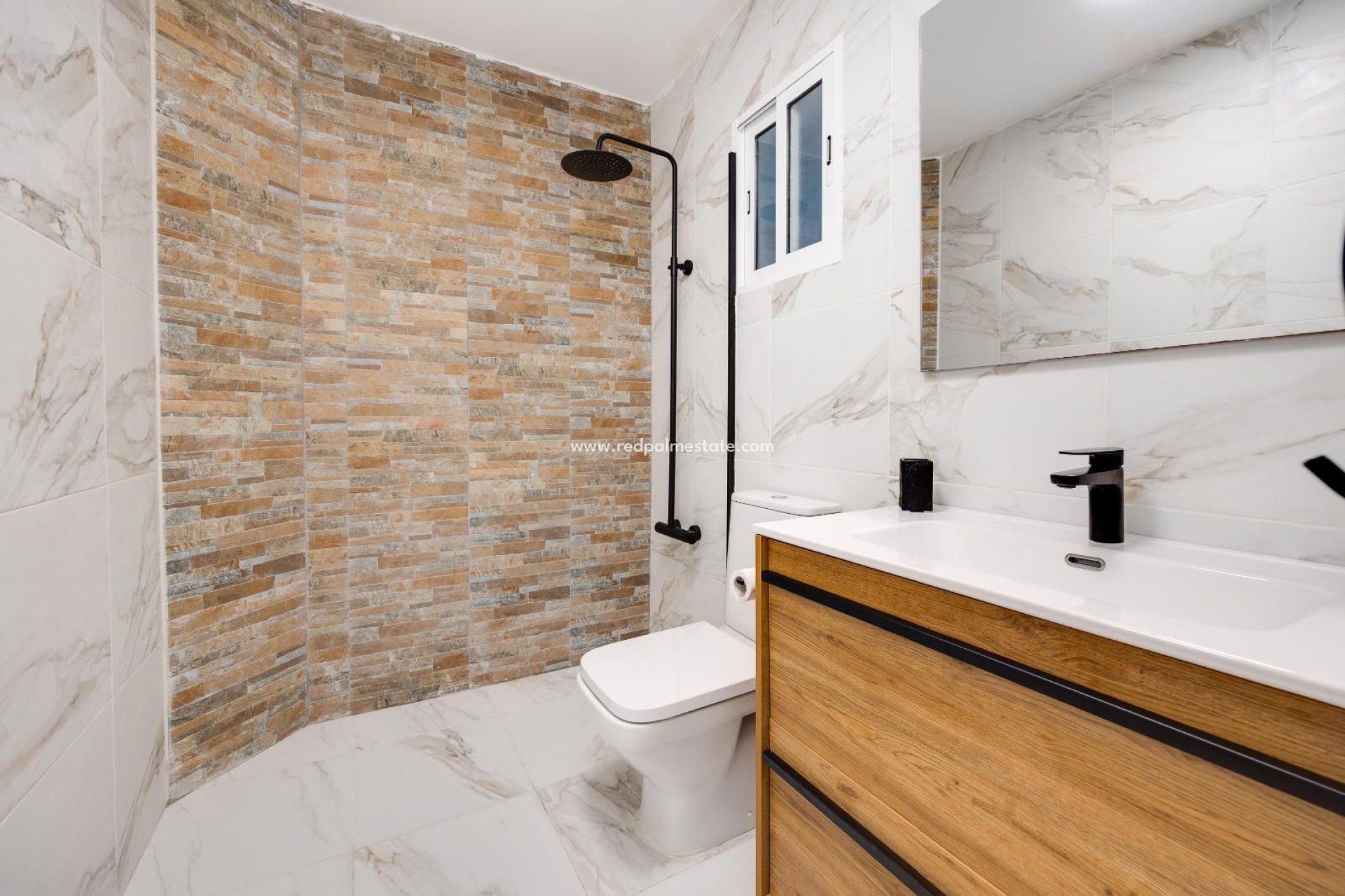 Videresalg - Rekkehus -
Torrevieja - La Siesta - El Salado -  Torreta