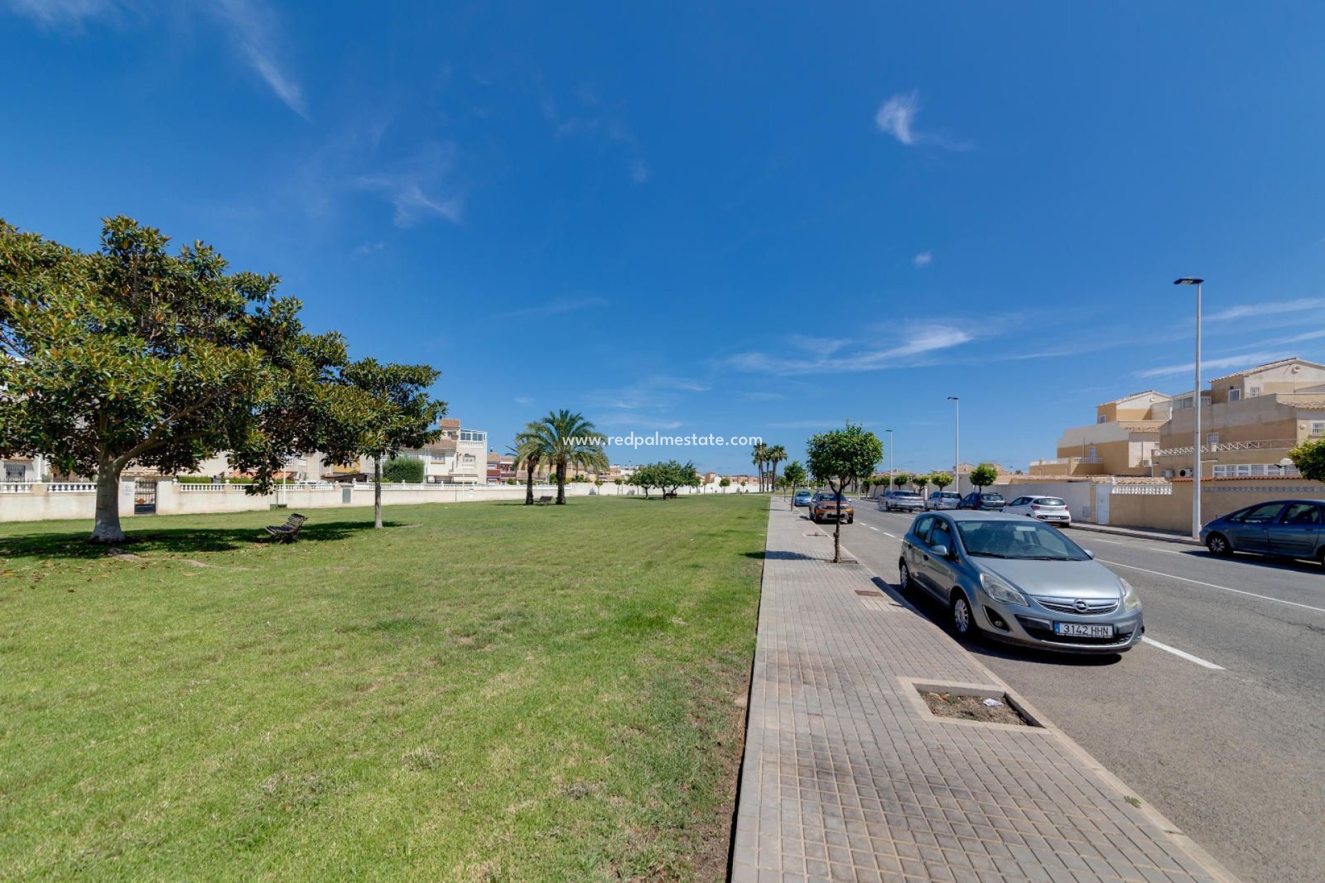 Videresalg - Rekkehus -
Torrevieja - La Siesta - El Salado -  Torreta