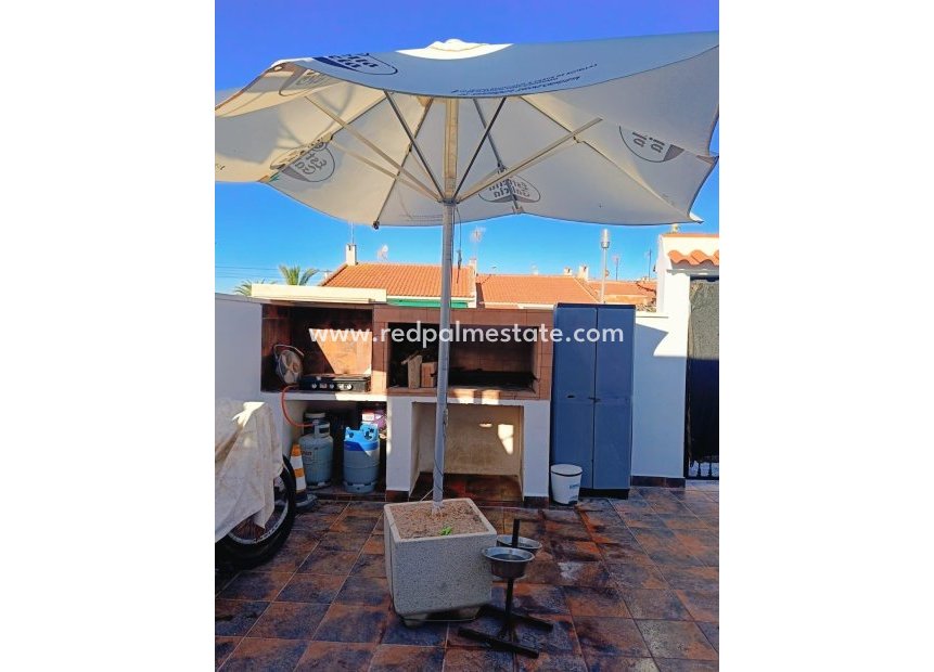 Videresalg - Rekkehus -
Torrevieja - La Siesta - El Salado -  Torreta