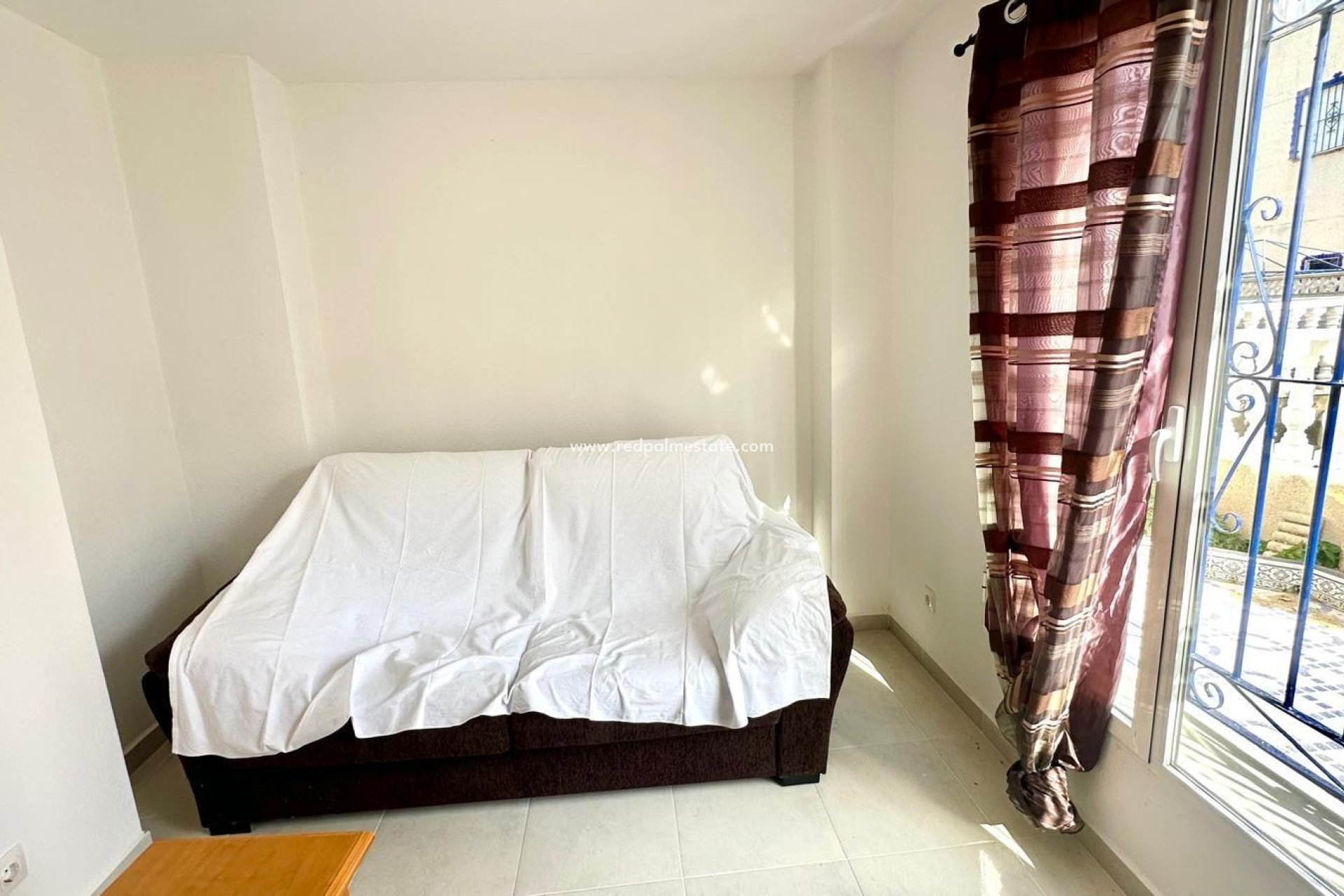 Videresalg - Rekkehus -
Torrevieja - La Siesta - El Salado -  Torreta