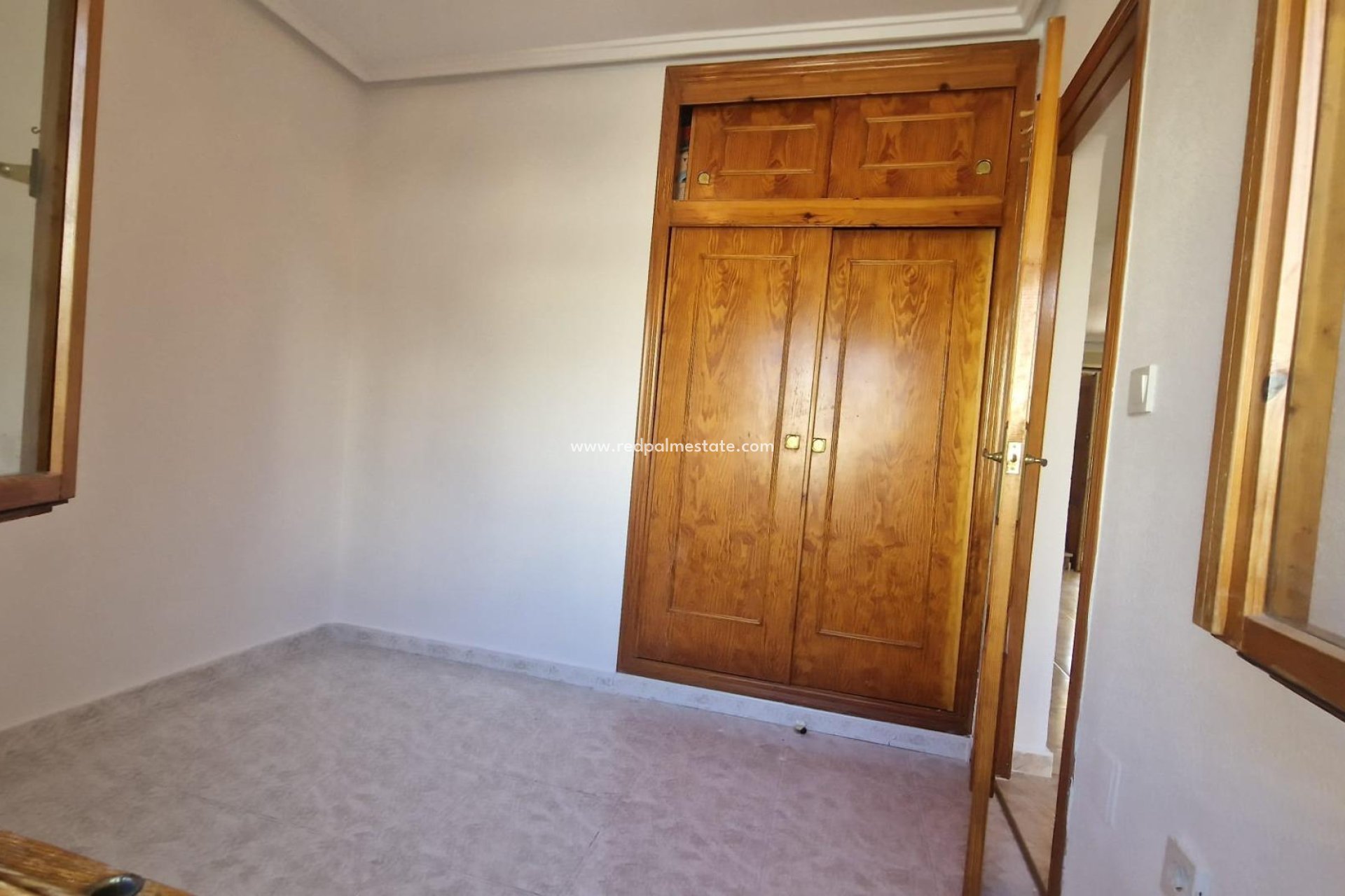 Videresalg - Rekkehus -
Torrevieja - La Siesta - El Salado - Torreta